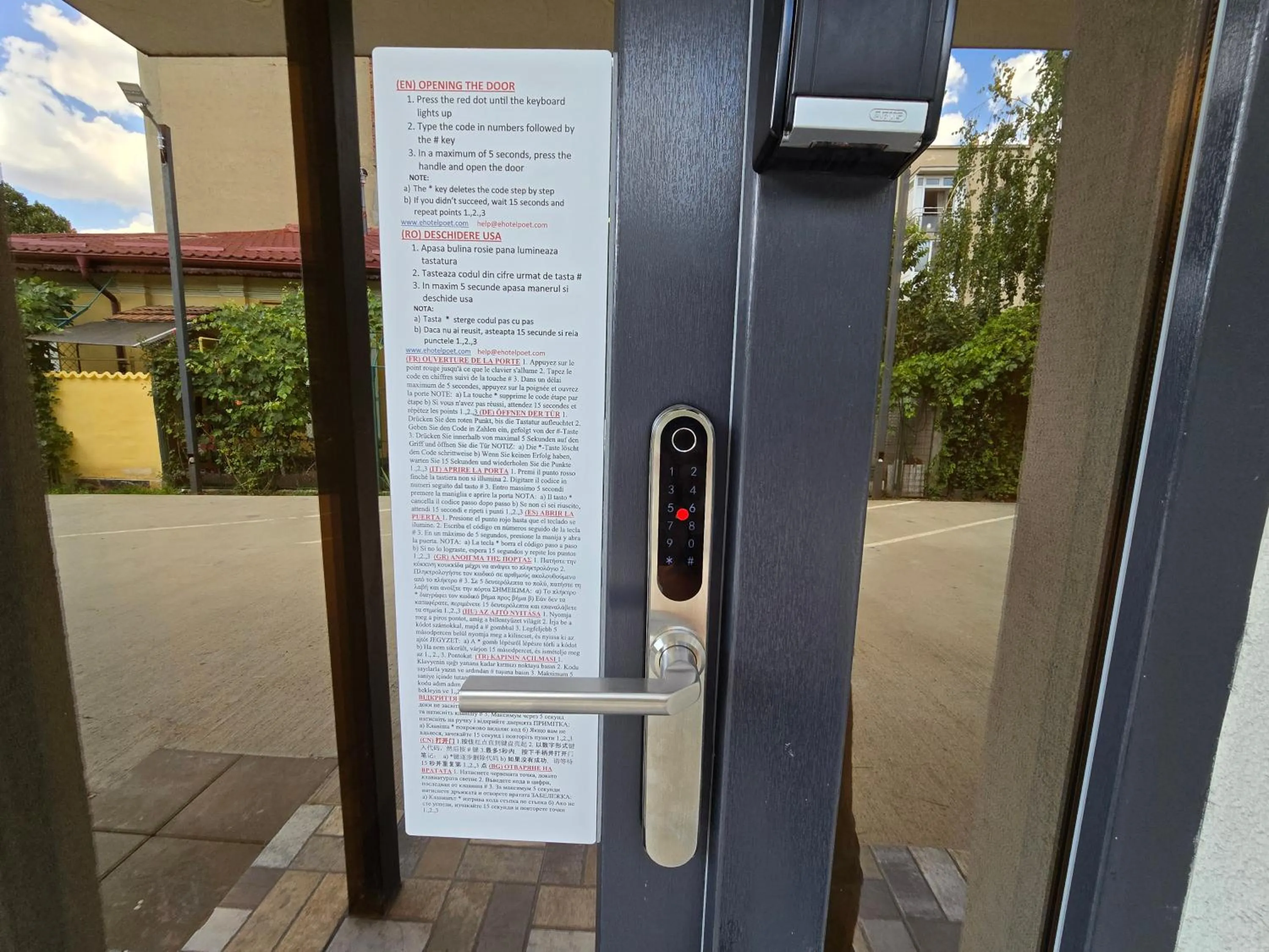 Facade/entrance in Poet Palace Bucharest