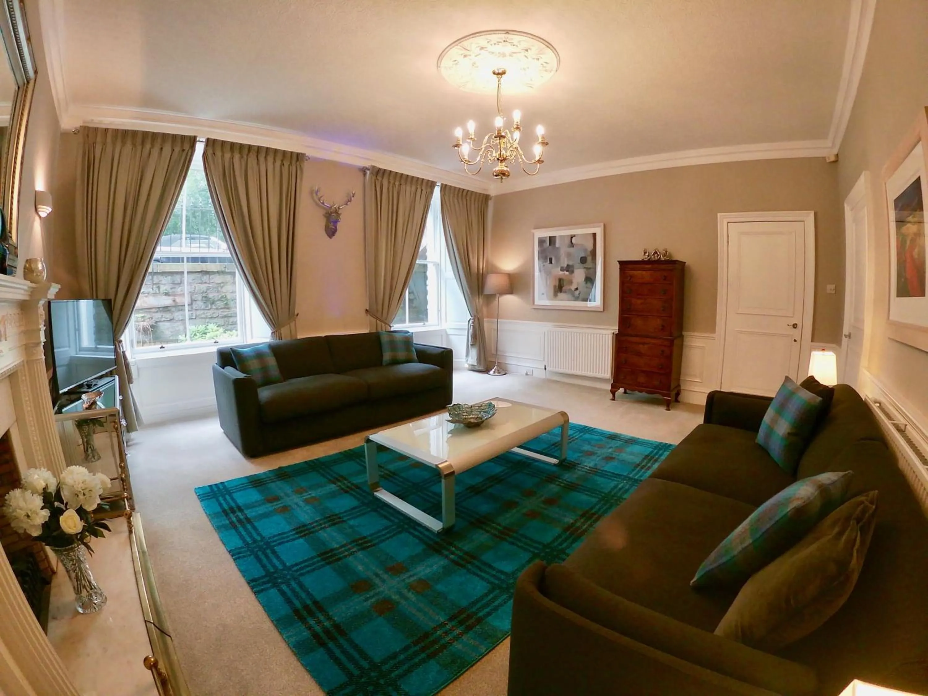 Living room in Escape to Edinburgh @ Abercromby Place