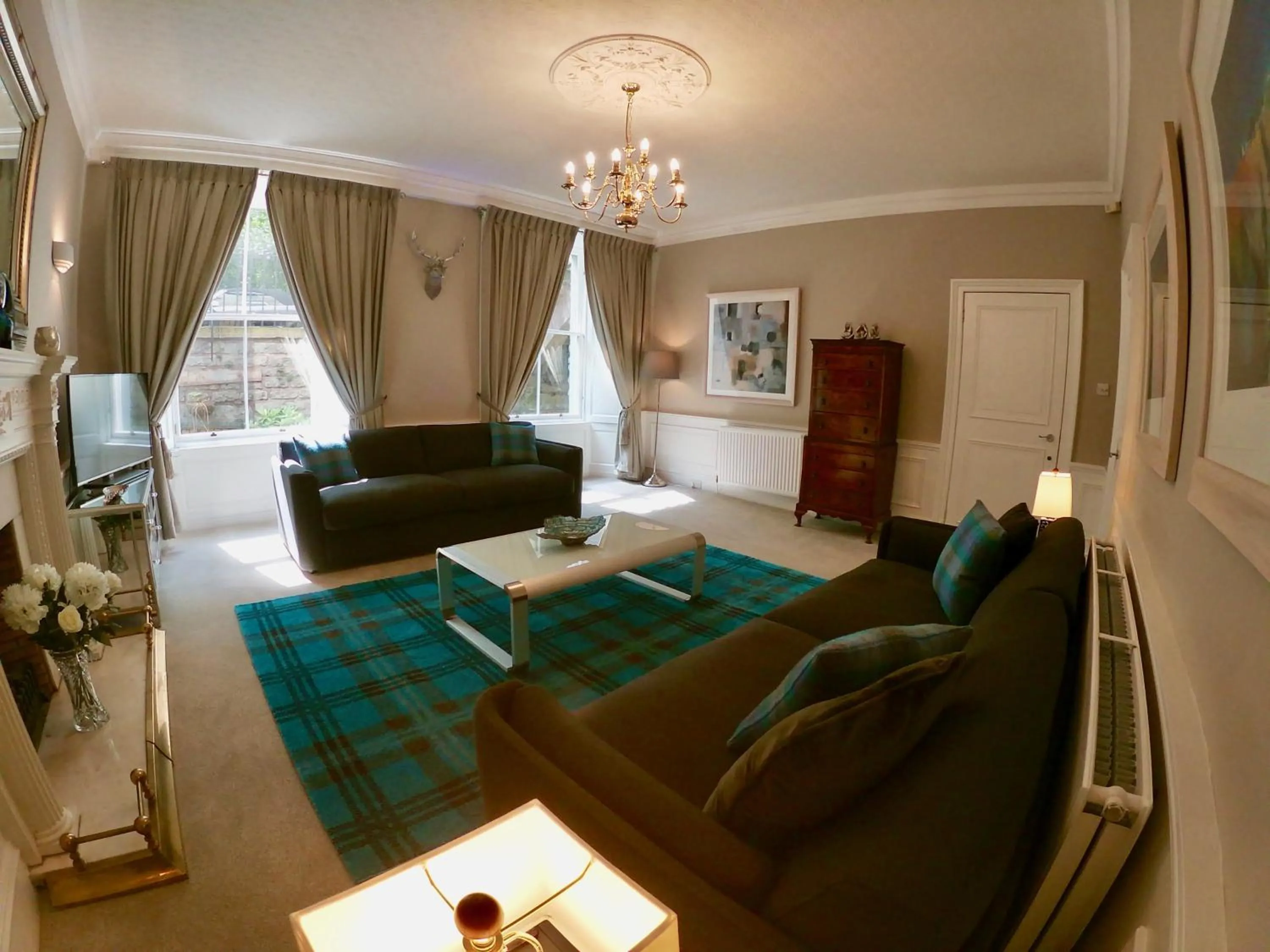 Living room in Escape to Edinburgh @ Abercromby Place