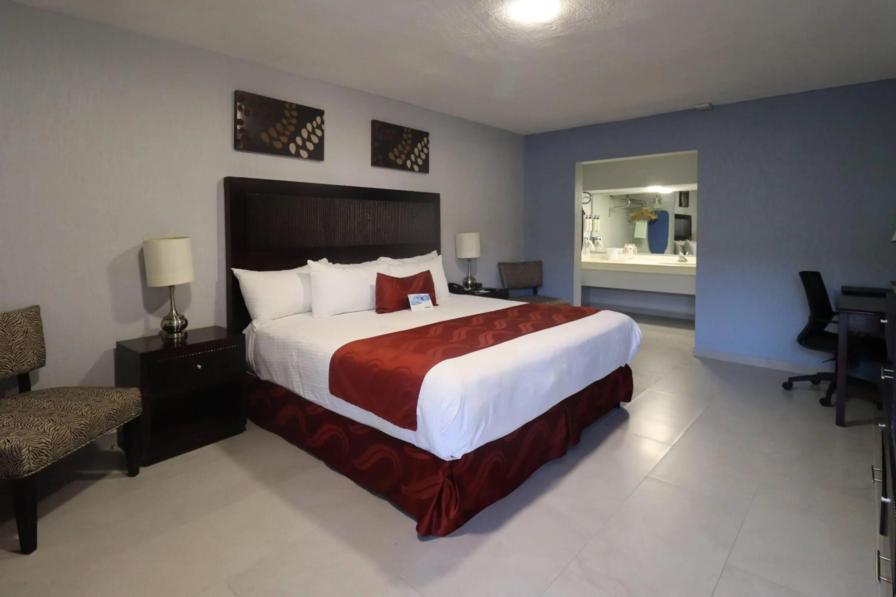 Bedroom, Bed in Quality Inn Piedras Negras