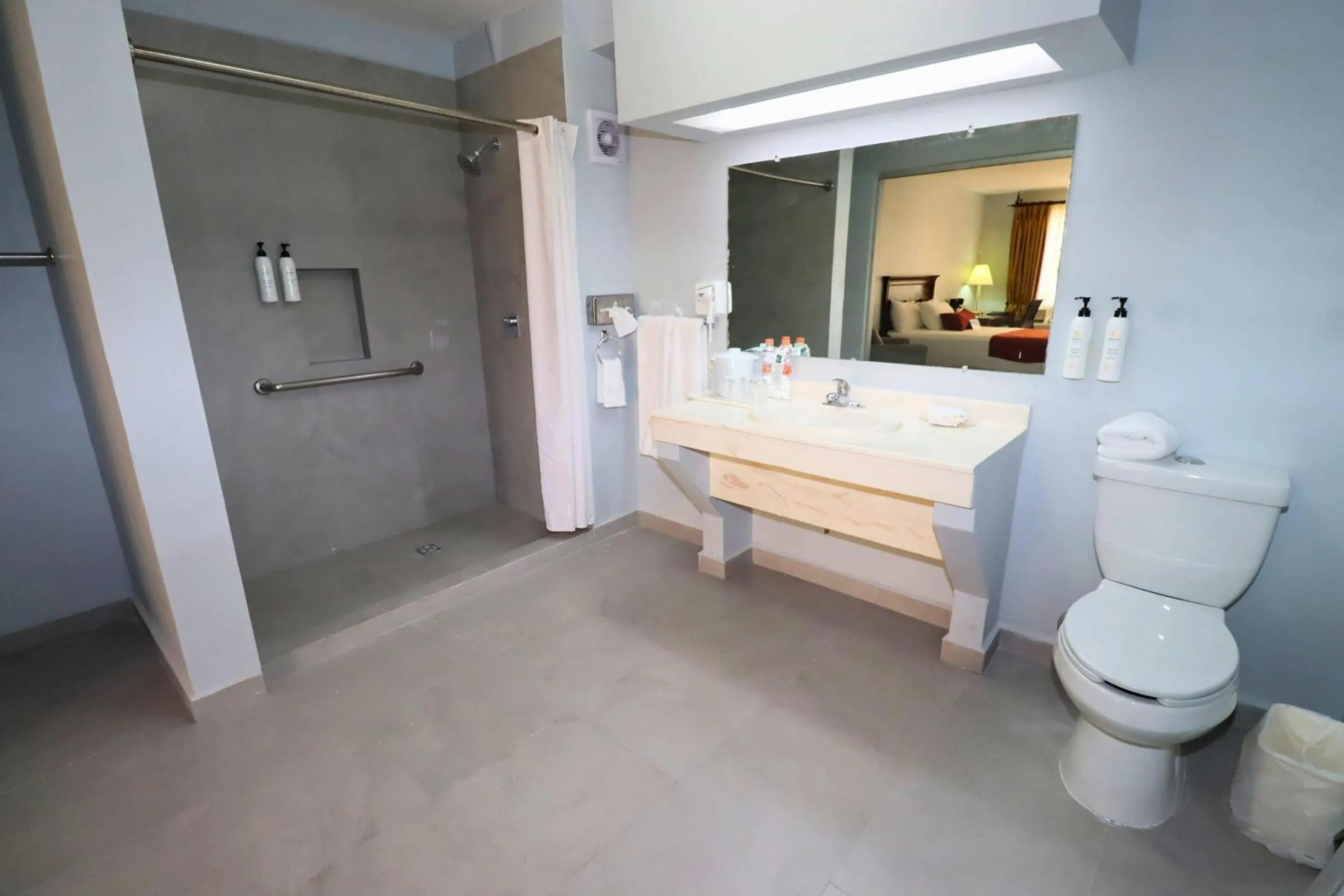 Bedroom in Quality Inn Piedras Negras