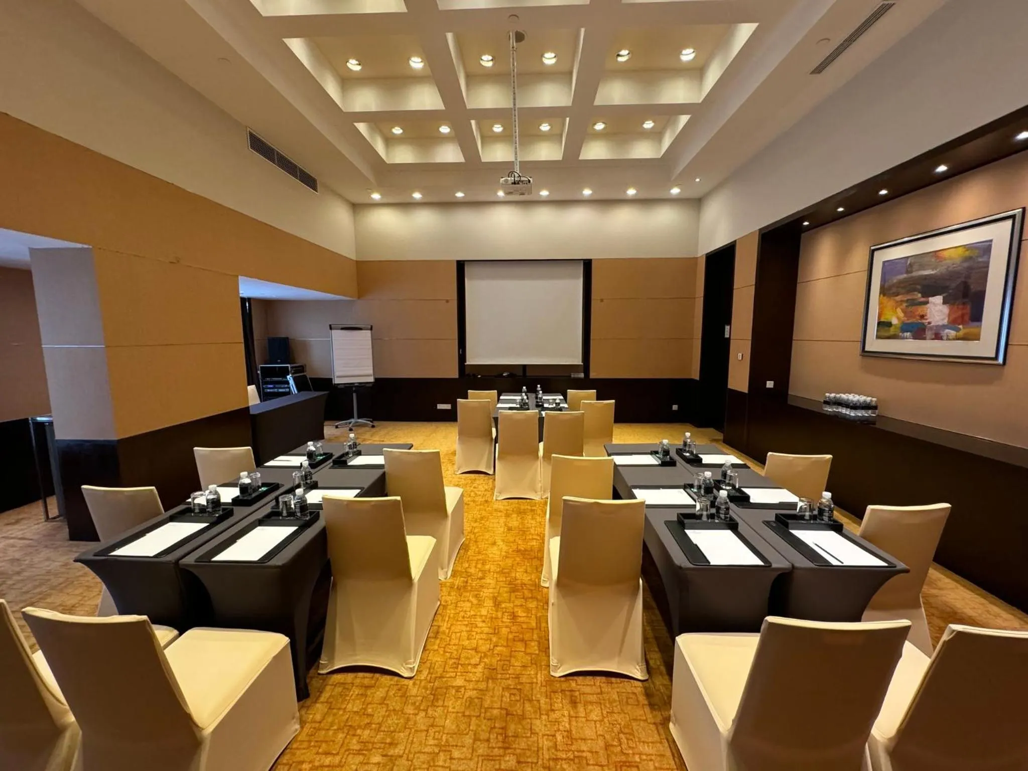 Meeting/conference room in InterContinental Shanghai Pudong by IHG