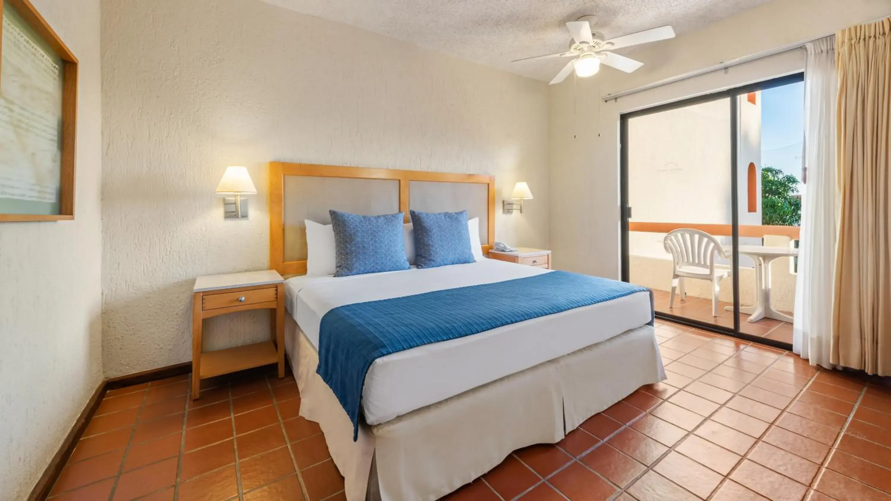 Deluxe Studio in Park Royal Homestay Los Cabos Deluxe Studio in Park Royal Homestay Los Cabos