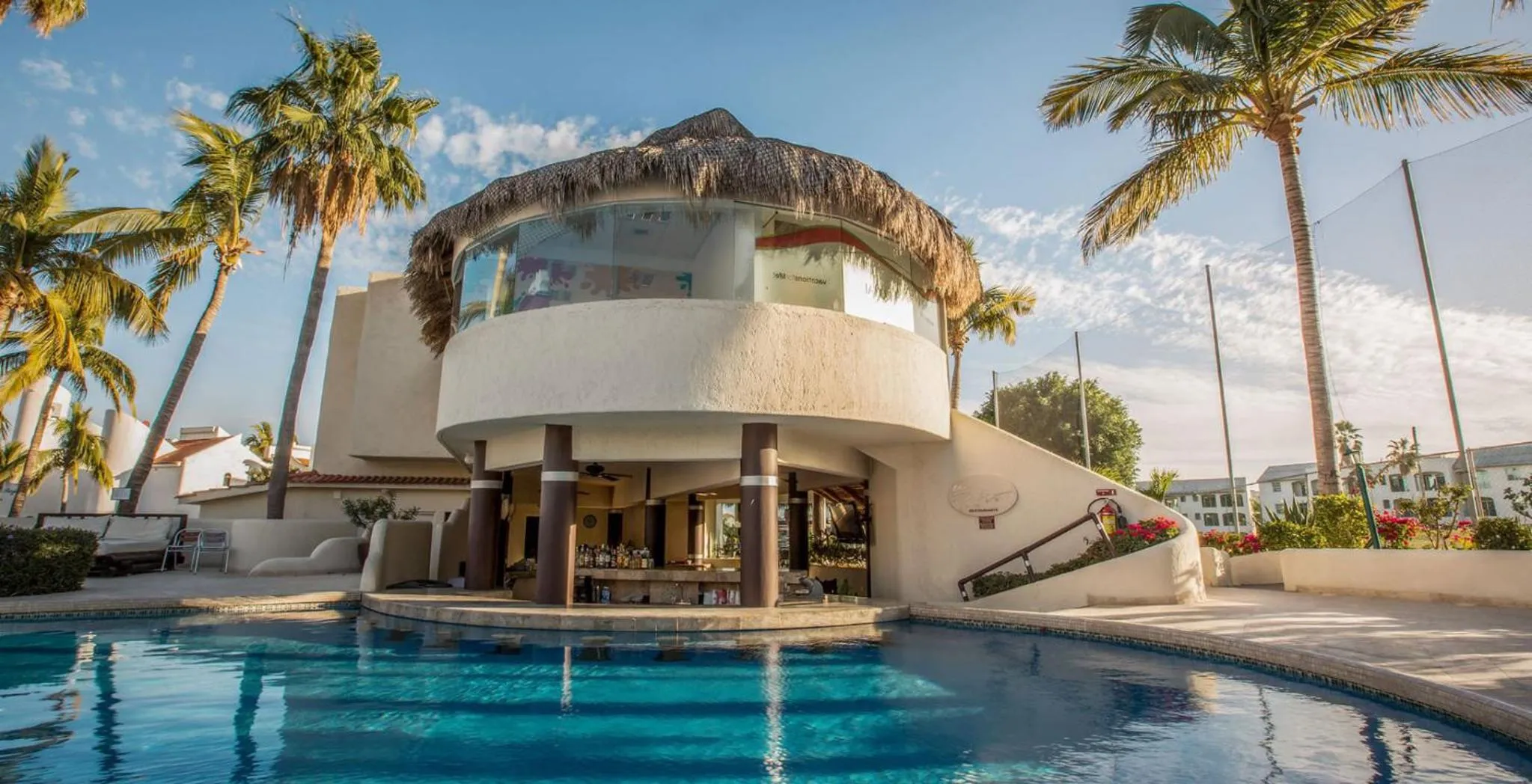 Day in Park Royal Homestay Los Cabos