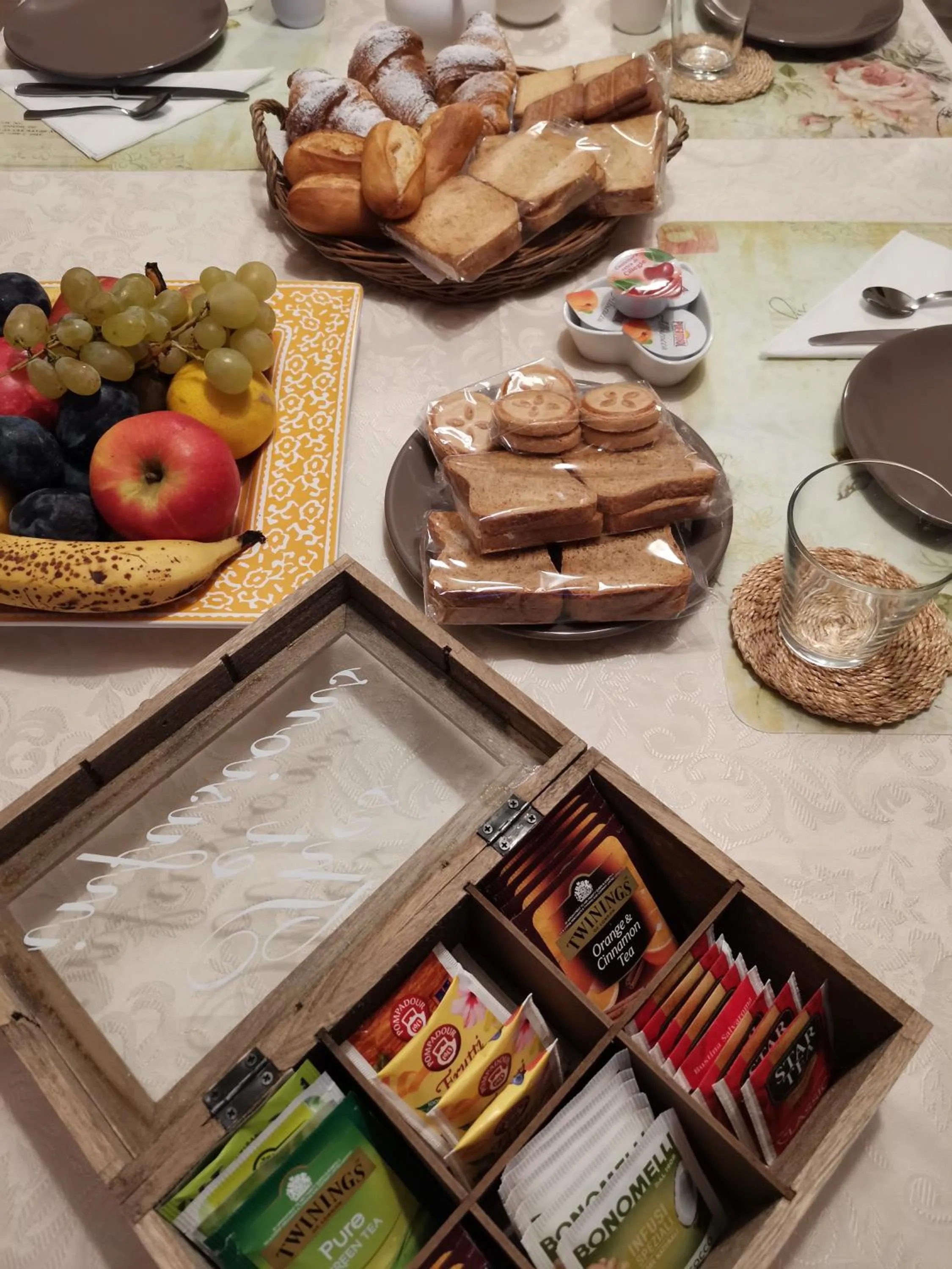 Food and drinks in Il Colibrì Bed&Breakfast