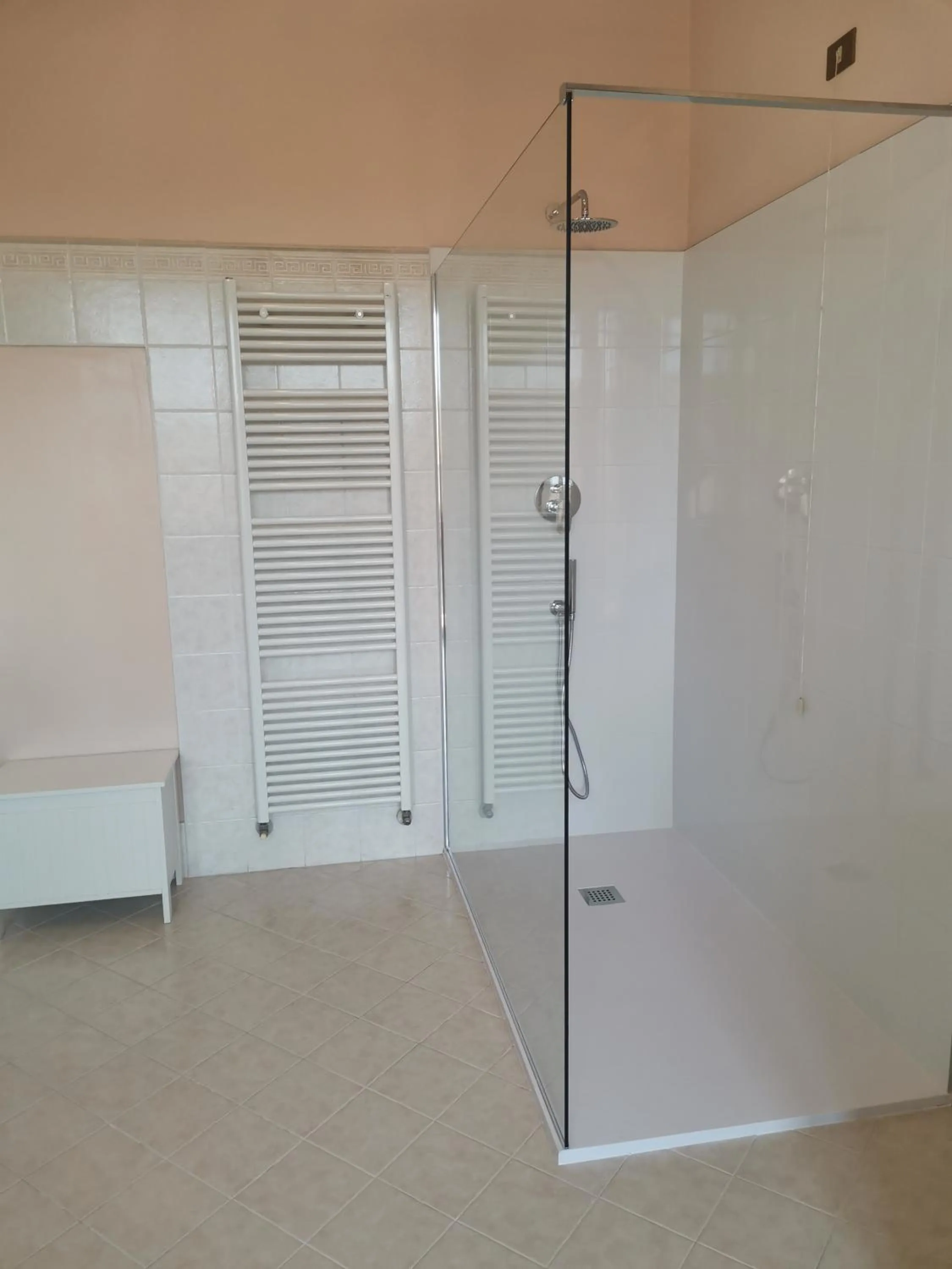 Shower in Il Colibrì Bed&Breakfast