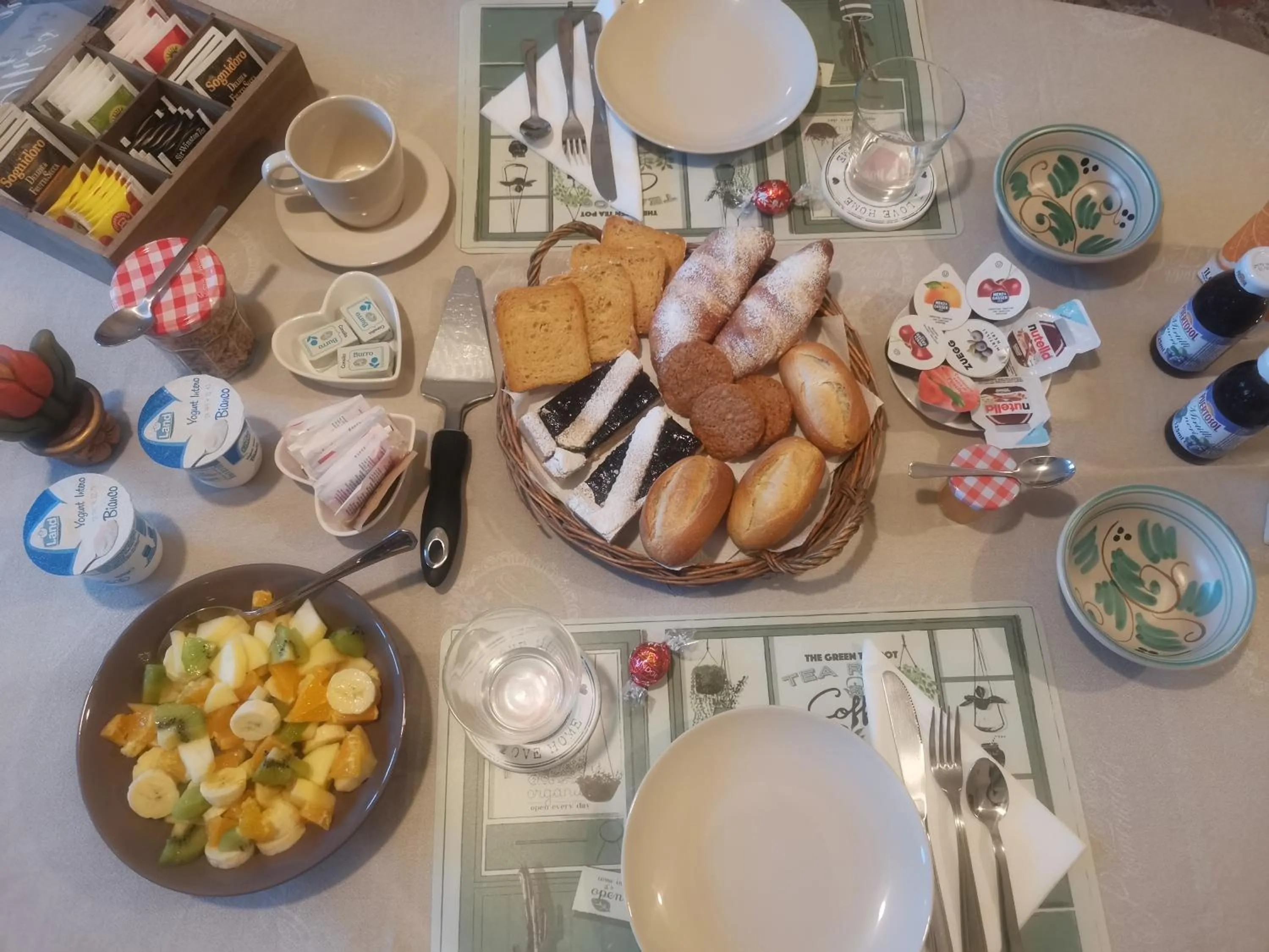 Food and drinks in Il Colibrì Bed&Breakfast