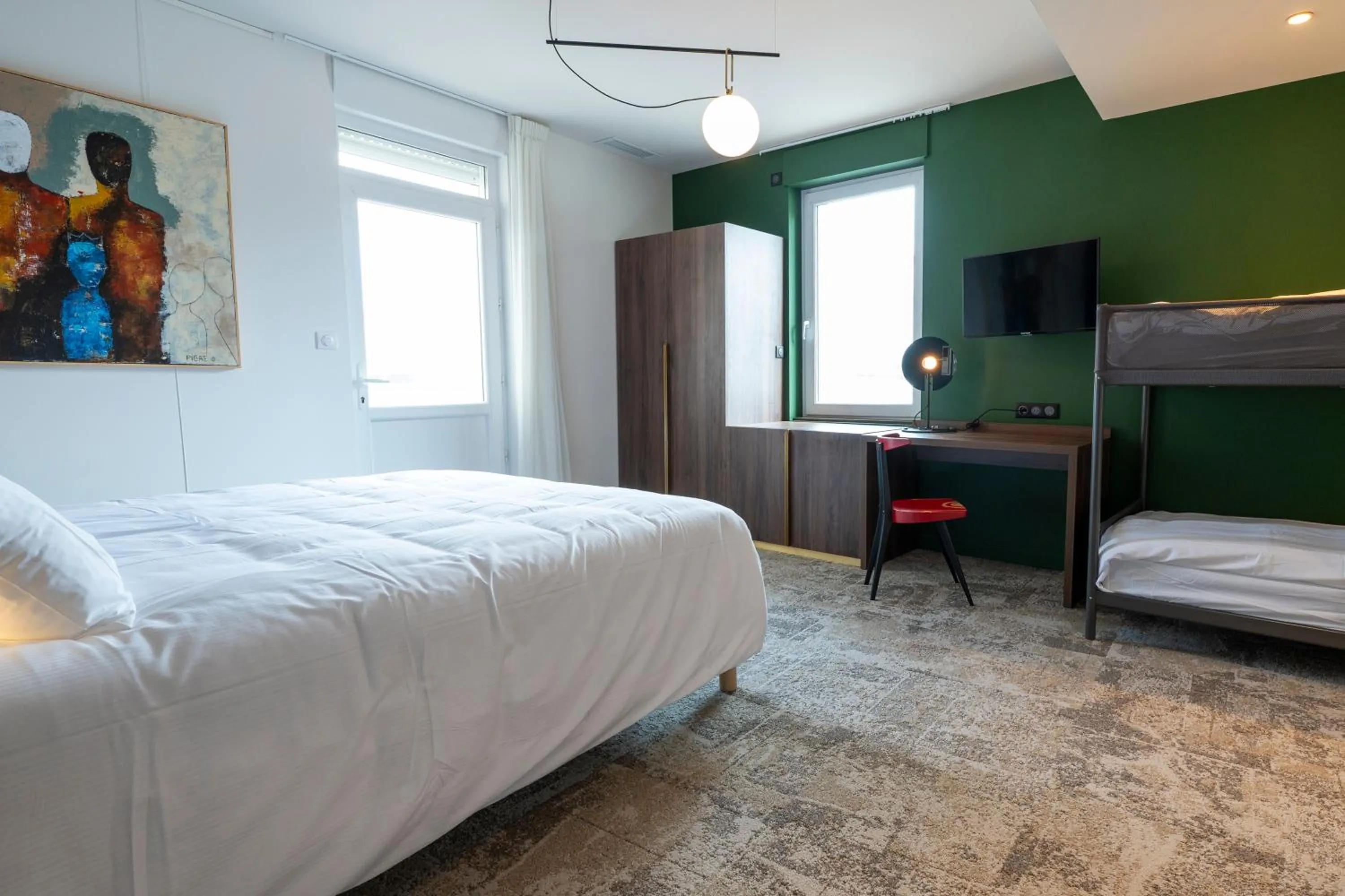 Bed in Hôtel Les Pins - Oléron