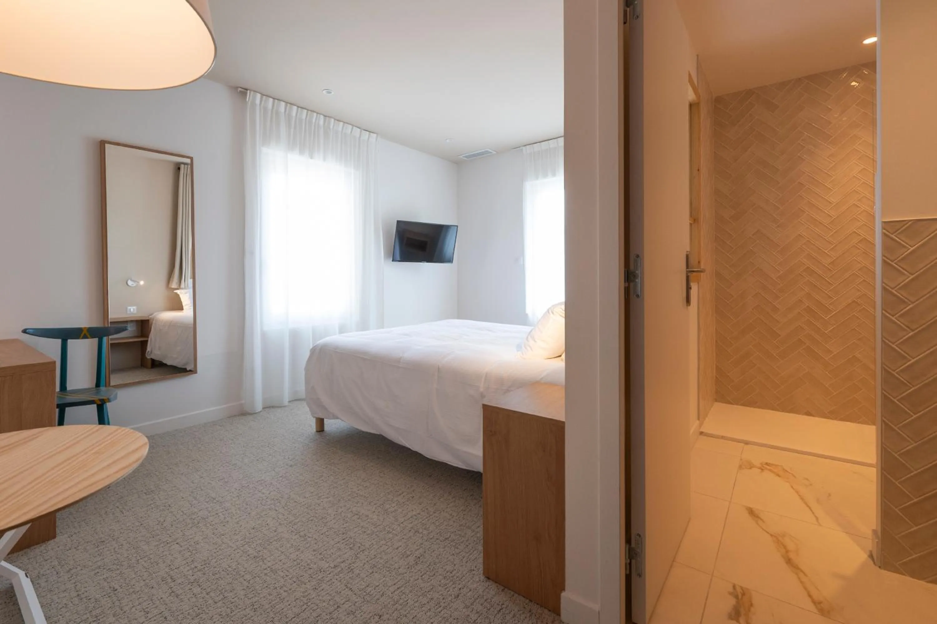 Bed in Hôtel Les Pins - Oléron