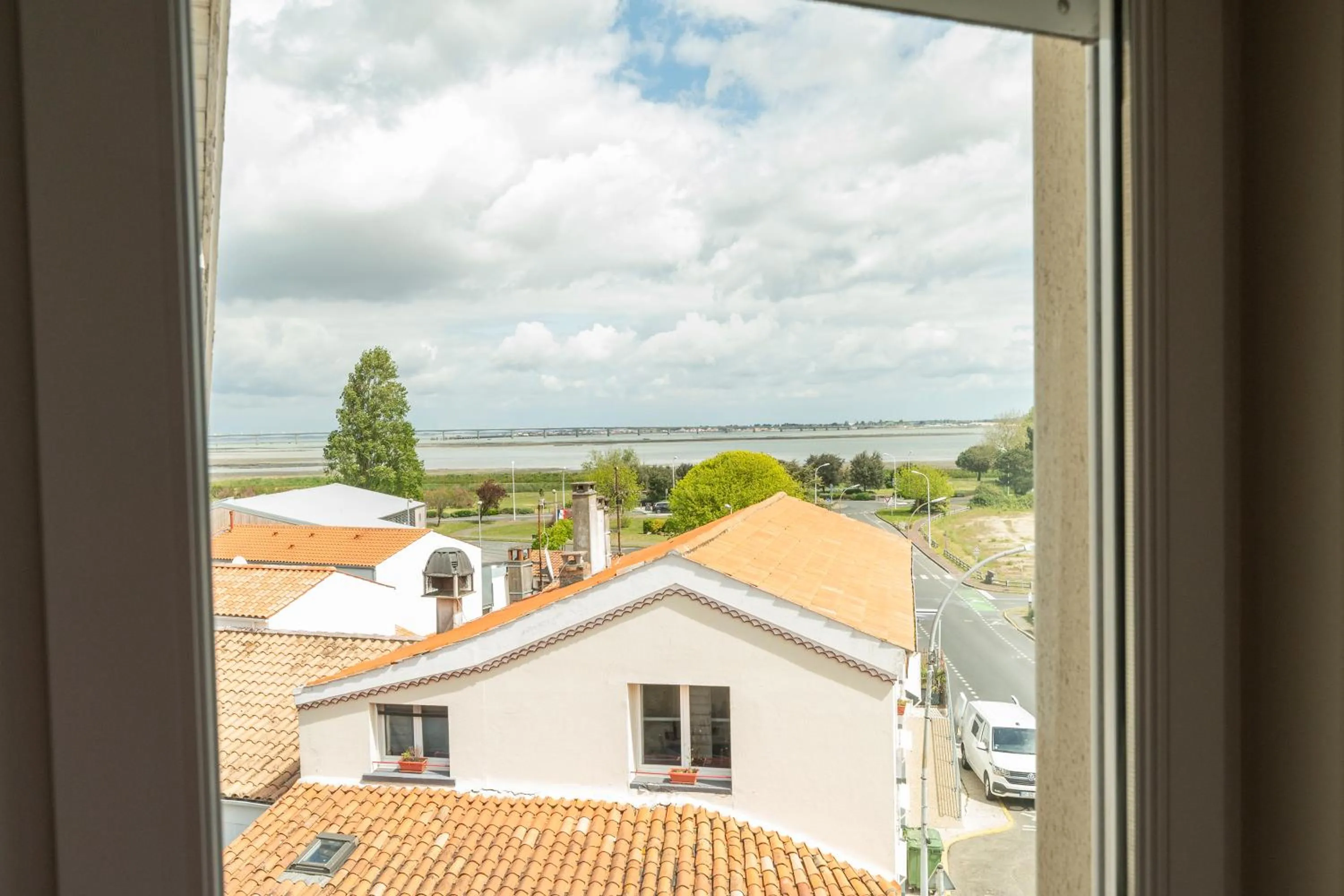 Natural landscape in Hôtel Les Pins - Oléron