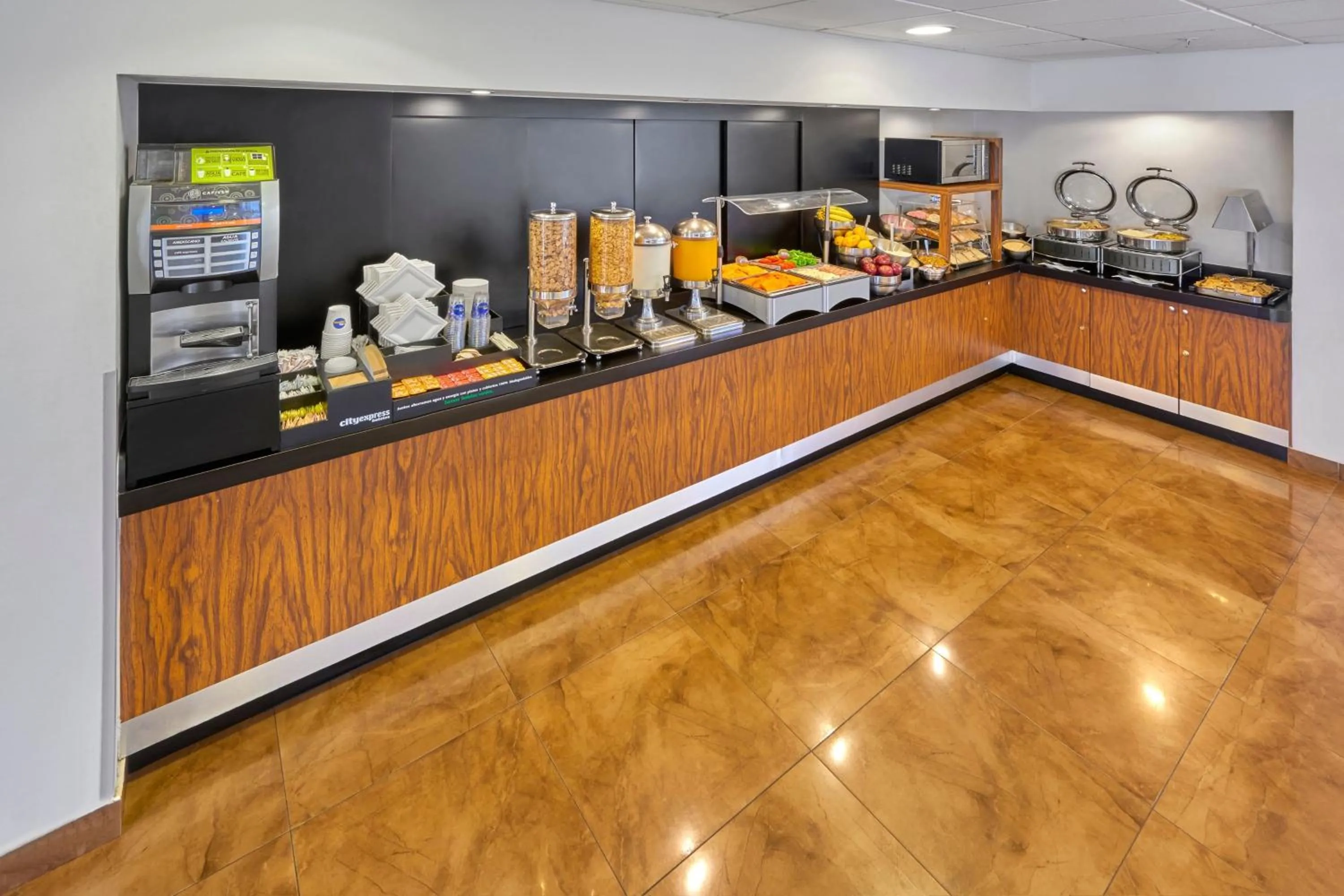Breakfast in City Express by Marriott Queretaro Jurica