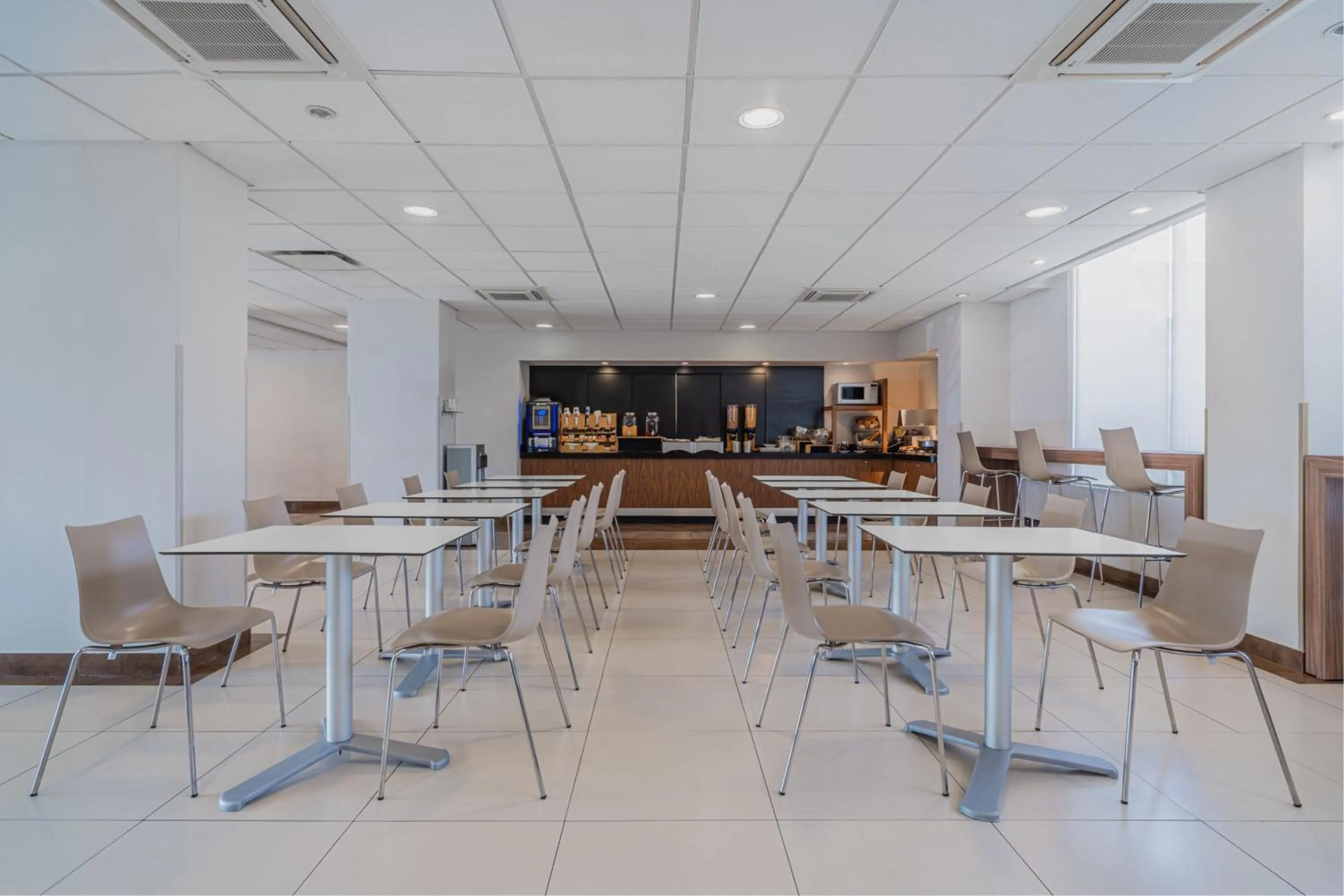 Breakfast in City Express by Marriott Queretaro Jurica