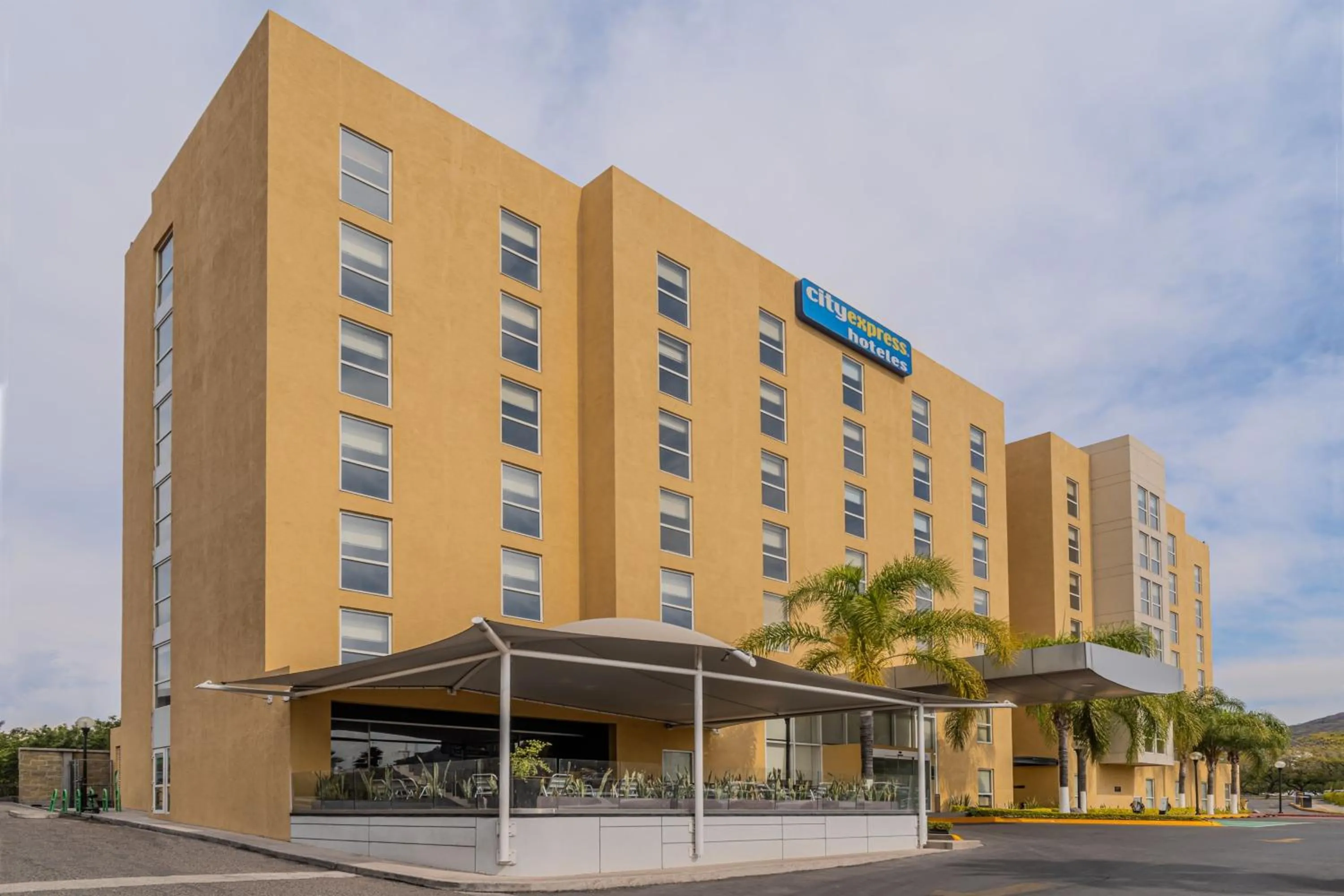 Property building in City Express by Marriott Queretaro Jurica