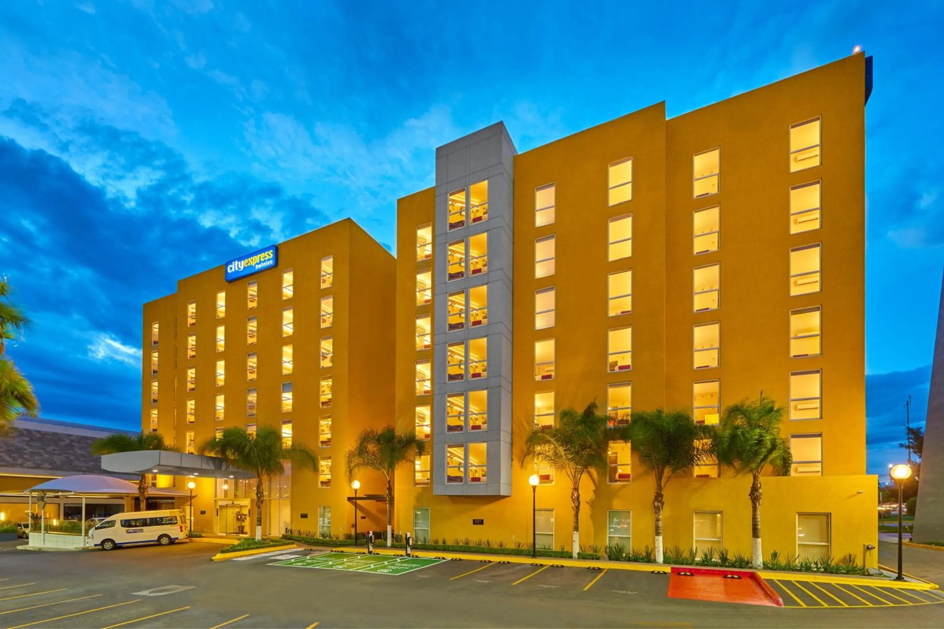 Property building in City Express by Marriott Queretaro Jurica