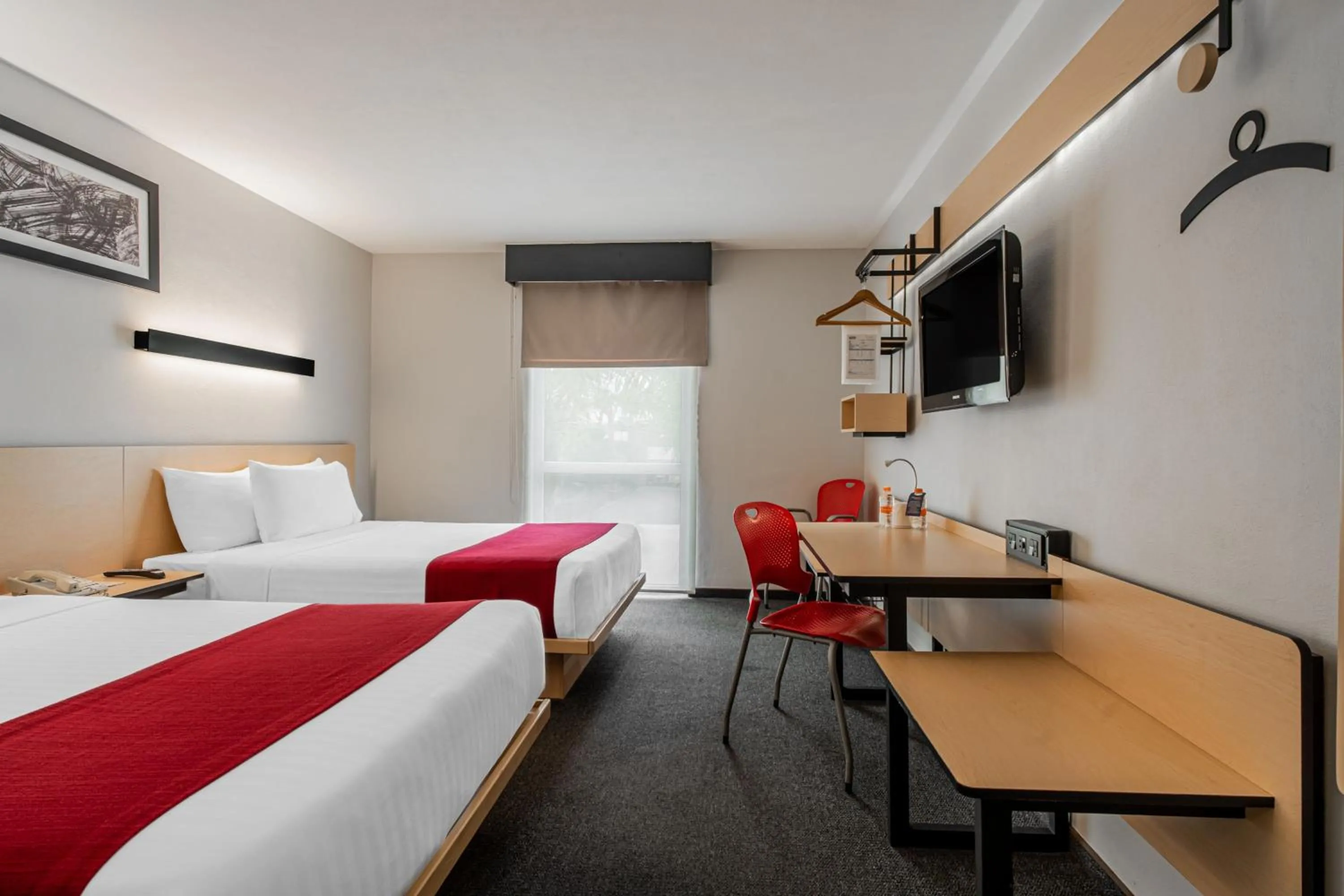 Photo of the whole room, Bed in City Express by Marriott Queretaro Jurica
