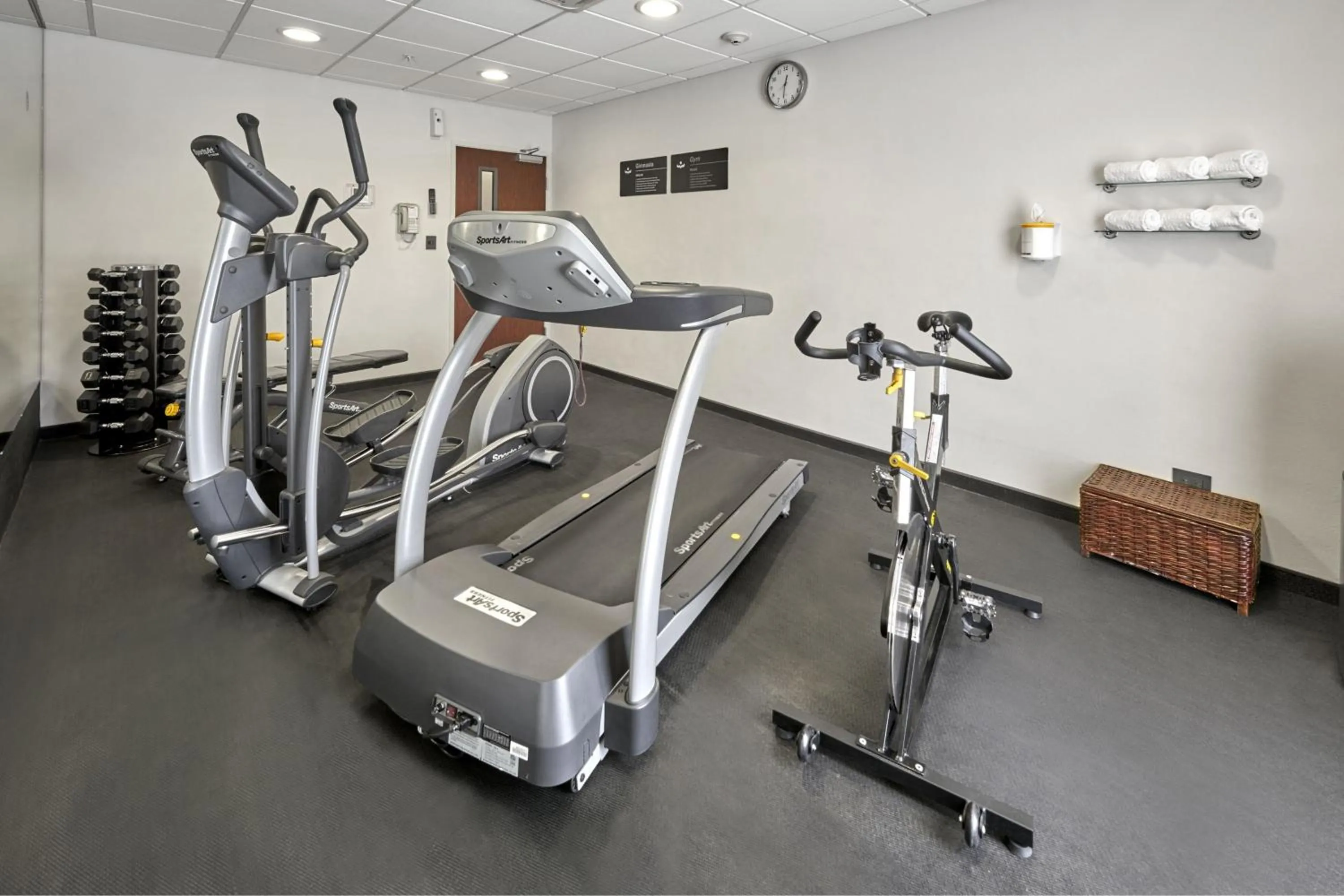 Fitness centre/facilities in City Express by Marriott Queretaro Jurica