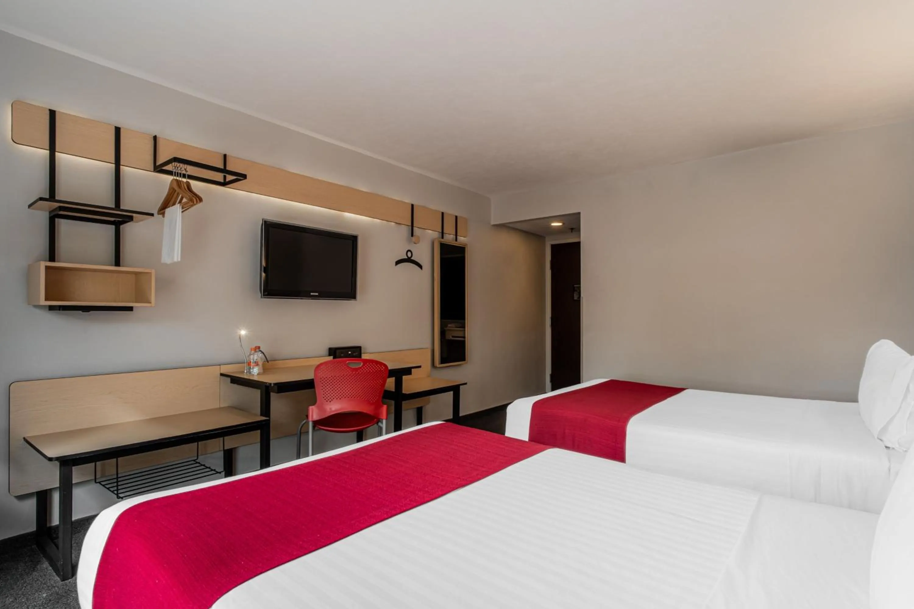 Photo of the whole room, Bed in City Express by Marriott Queretaro Jurica