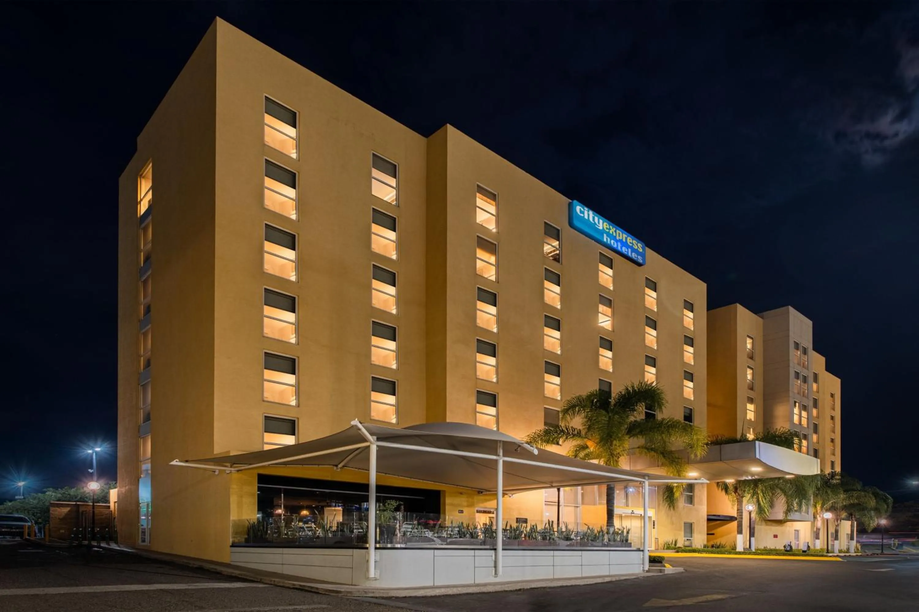 Property building in City Express by Marriott Queretaro Jurica