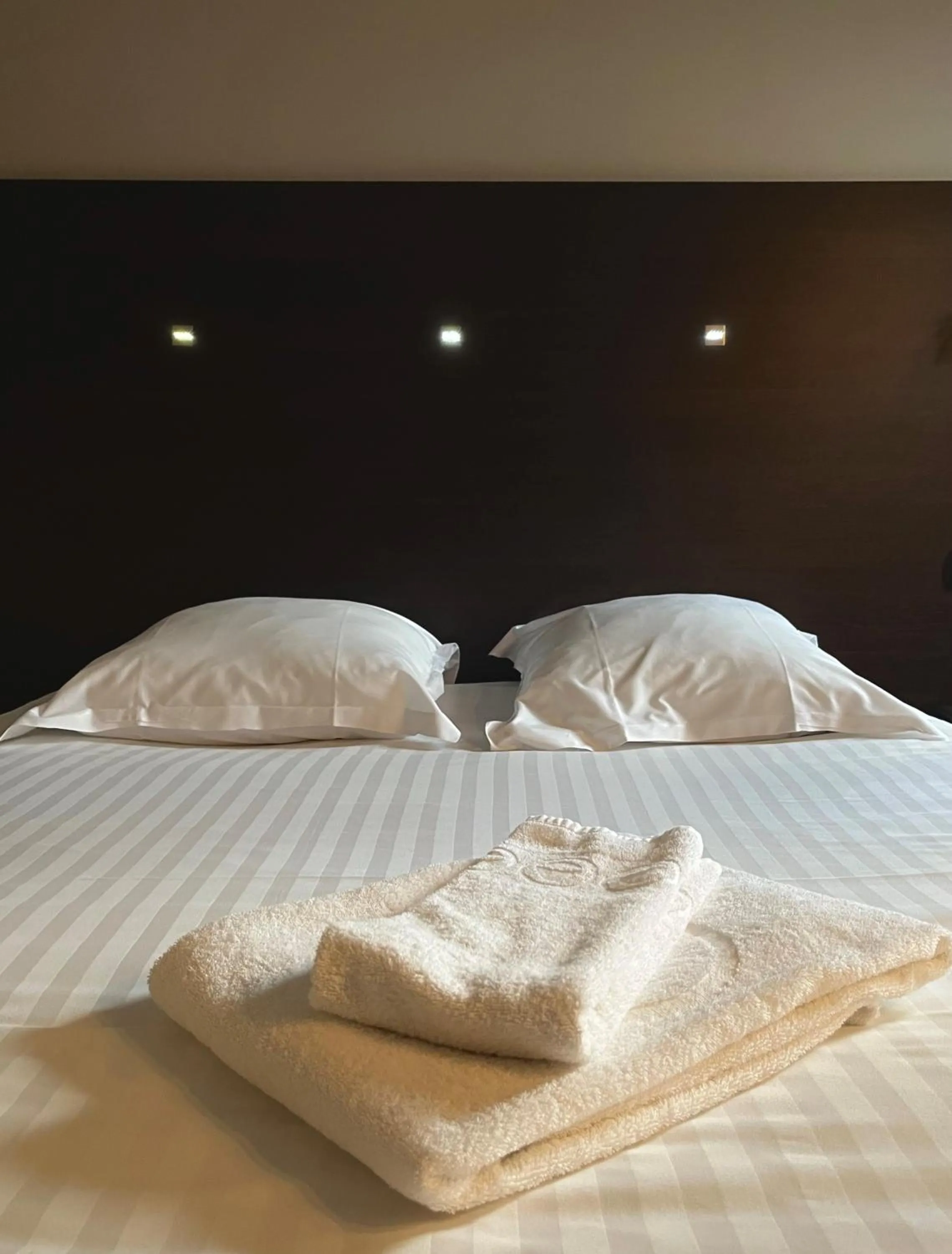 Bedroom, Bed in Parc Hôtel