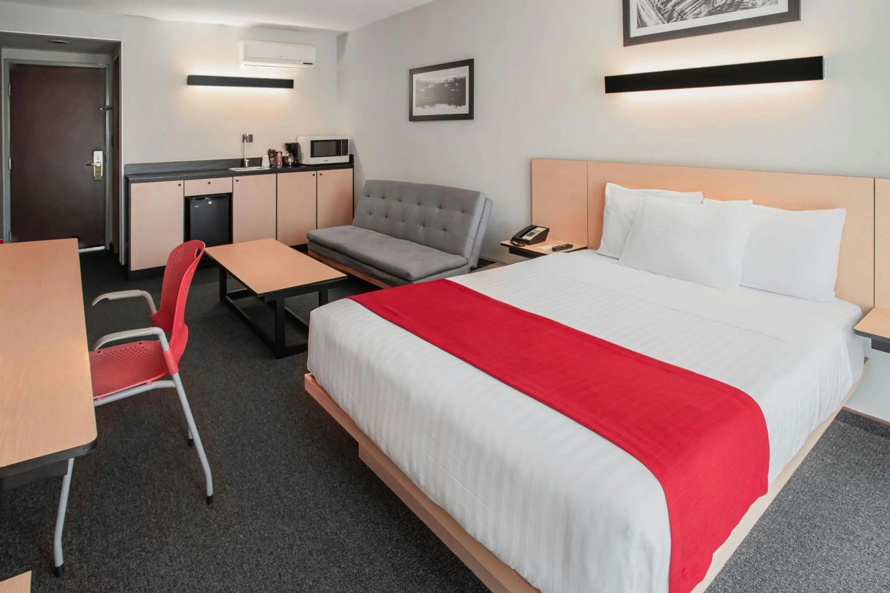 Bedroom, Bed in City Express by Marriott Durango