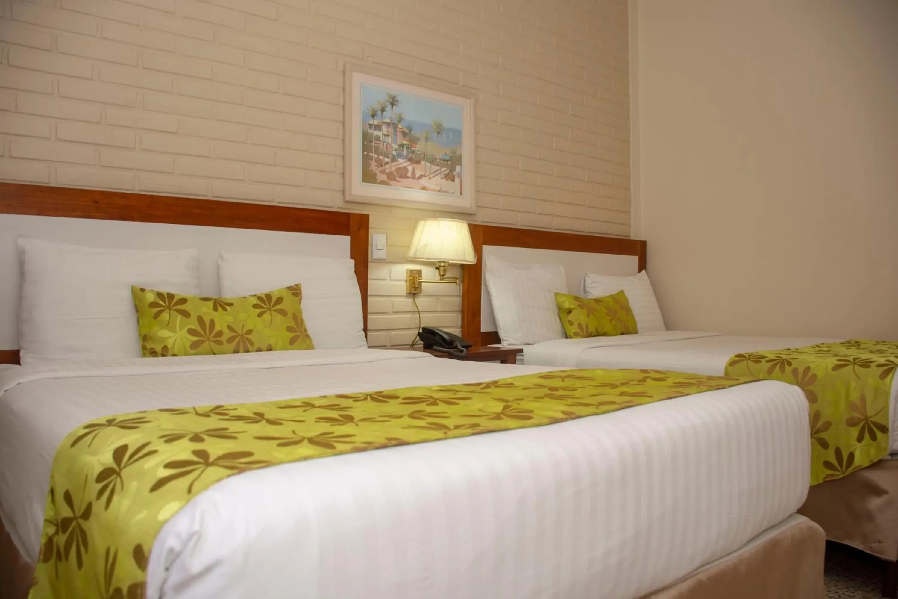 Double Room with Two Double Beds in Hotel Mac Arthur Double Room with Two Double Beds in Hotel Mac Arthur