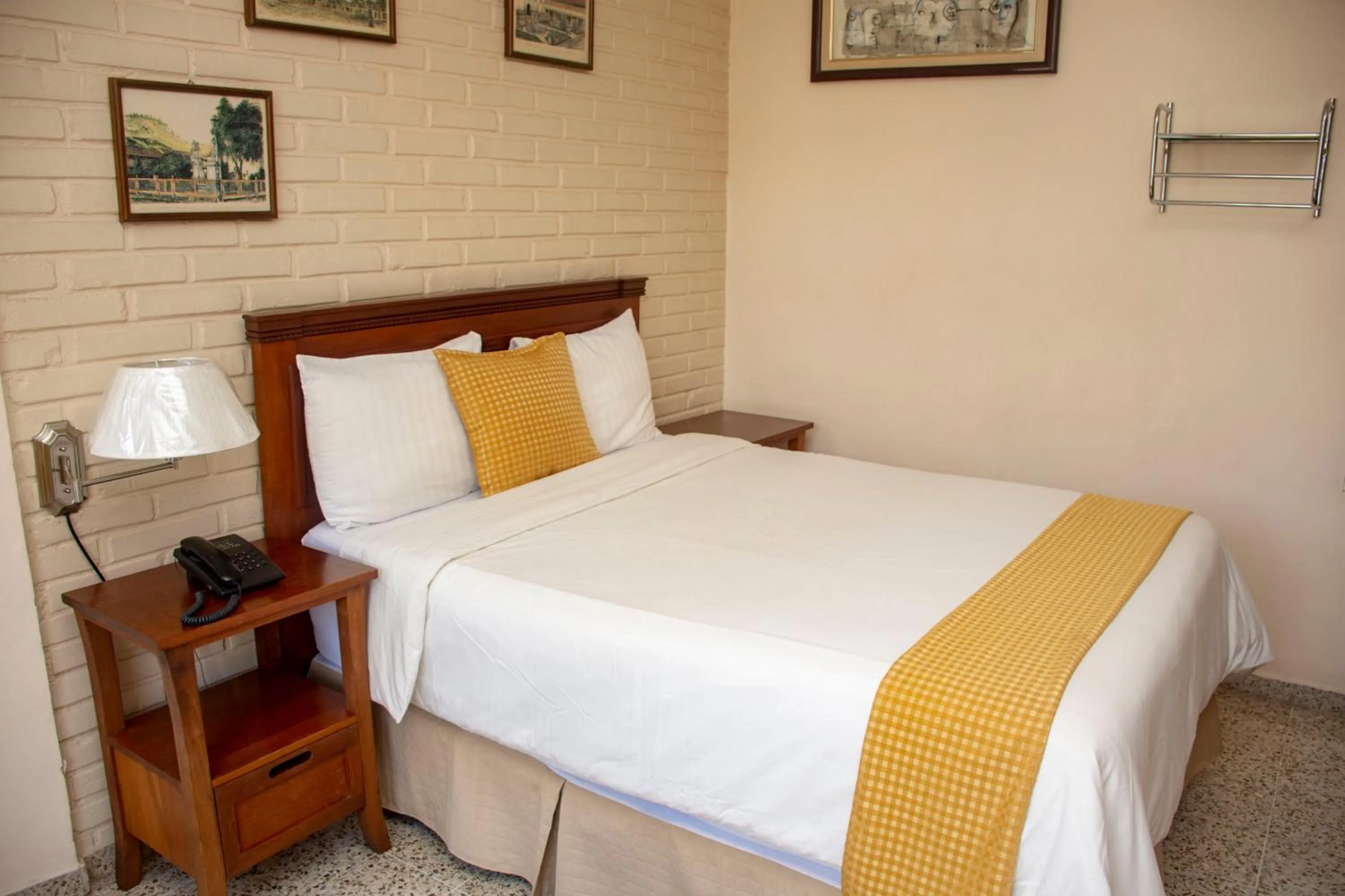 Bedroom, Bed in Hotel Mac Arthur