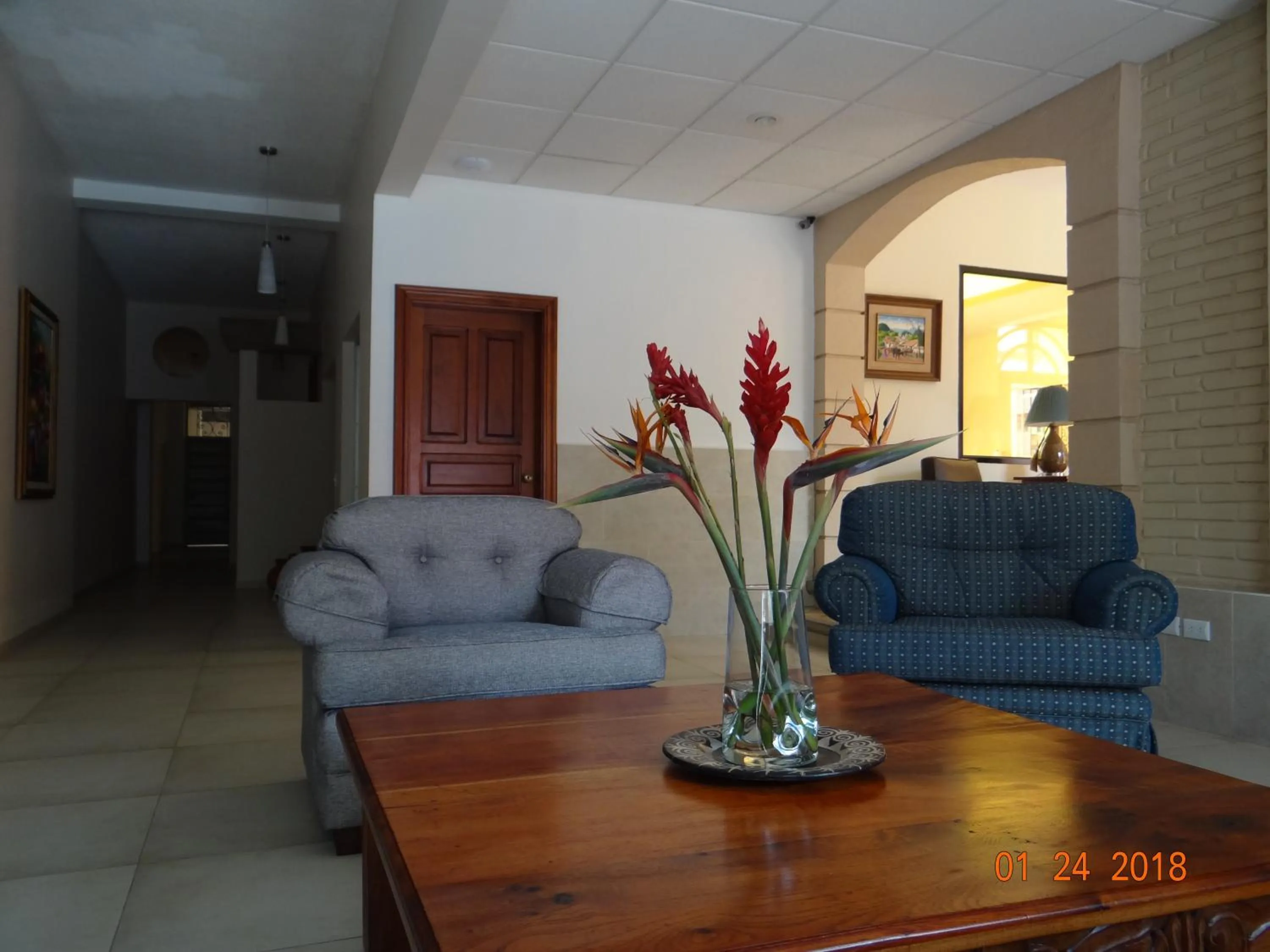 Communal lounge/ TV room in Hotel Mac Arthur