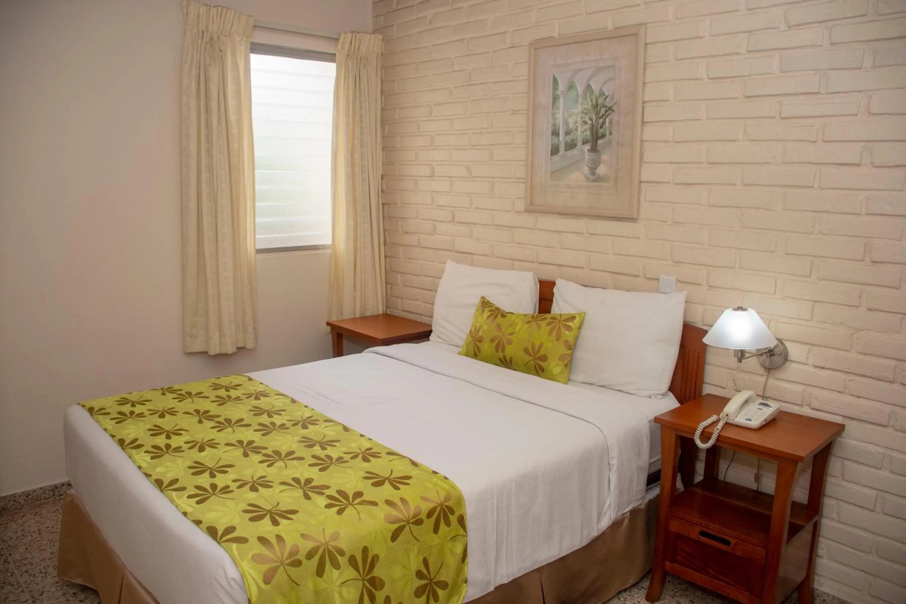 Bedroom, Bed in Hotel Mac Arthur