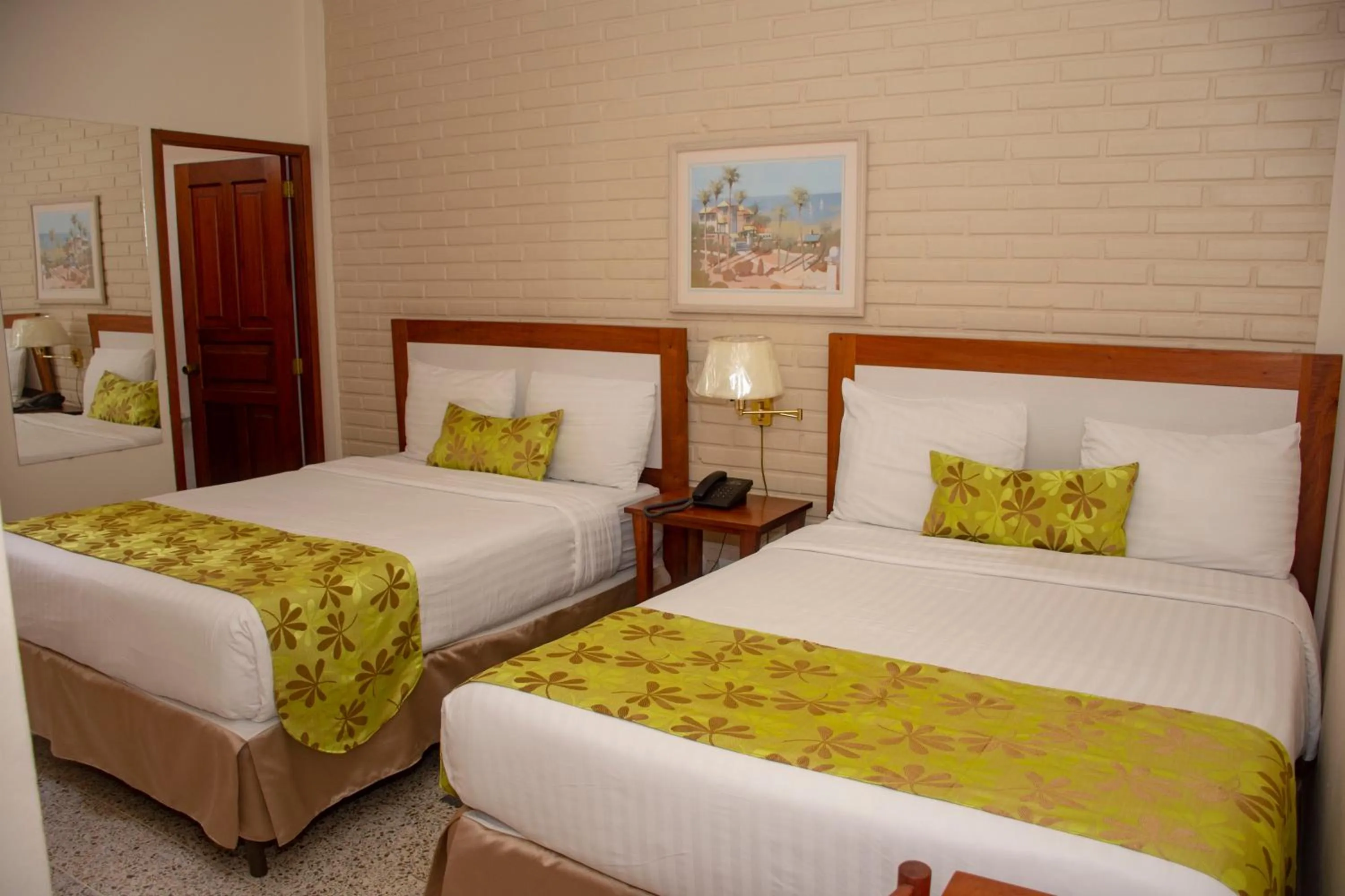 Bedroom, Bed in Hotel Mac Arthur