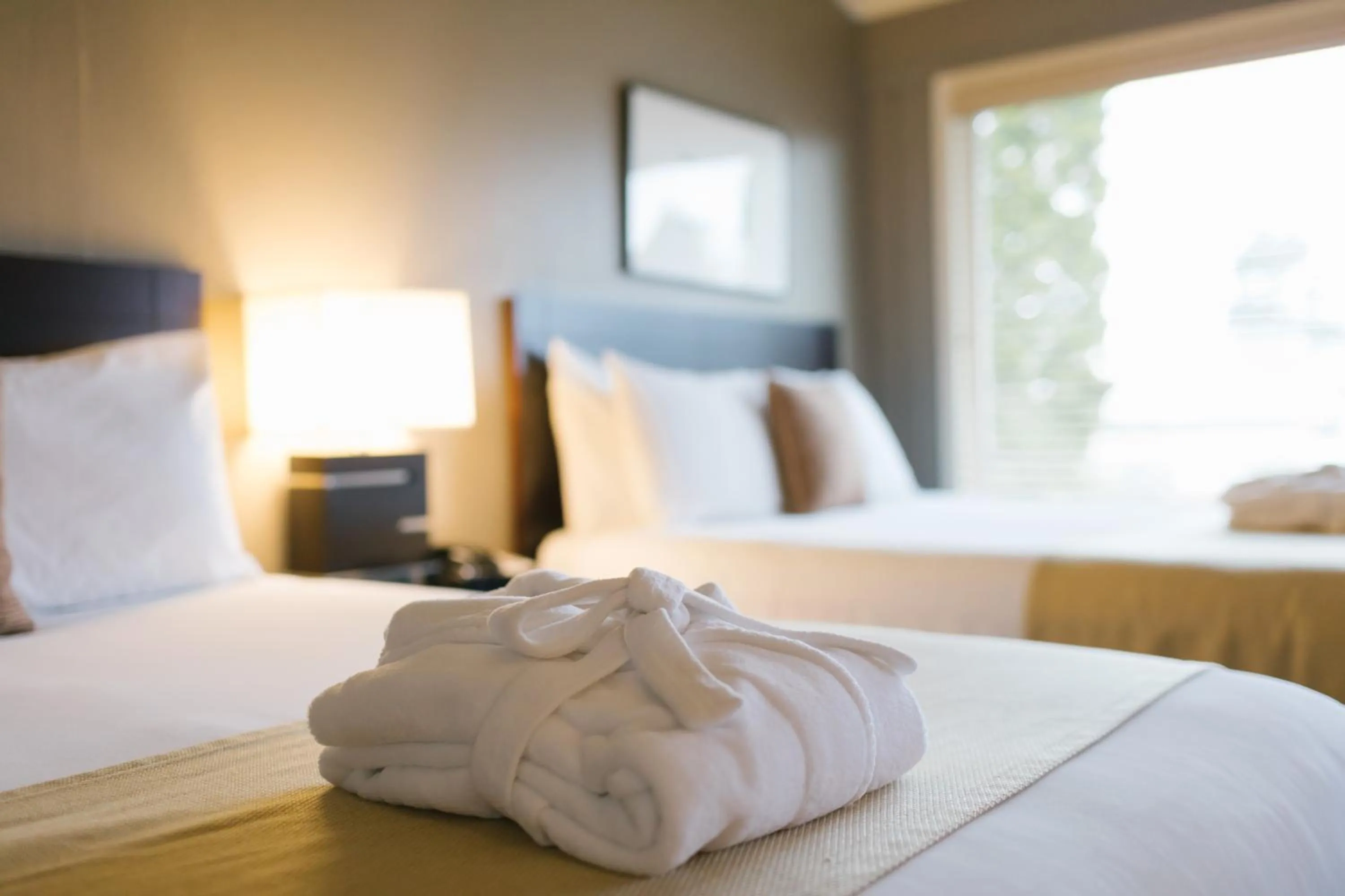 Bed in Earthbox Inn & Spa