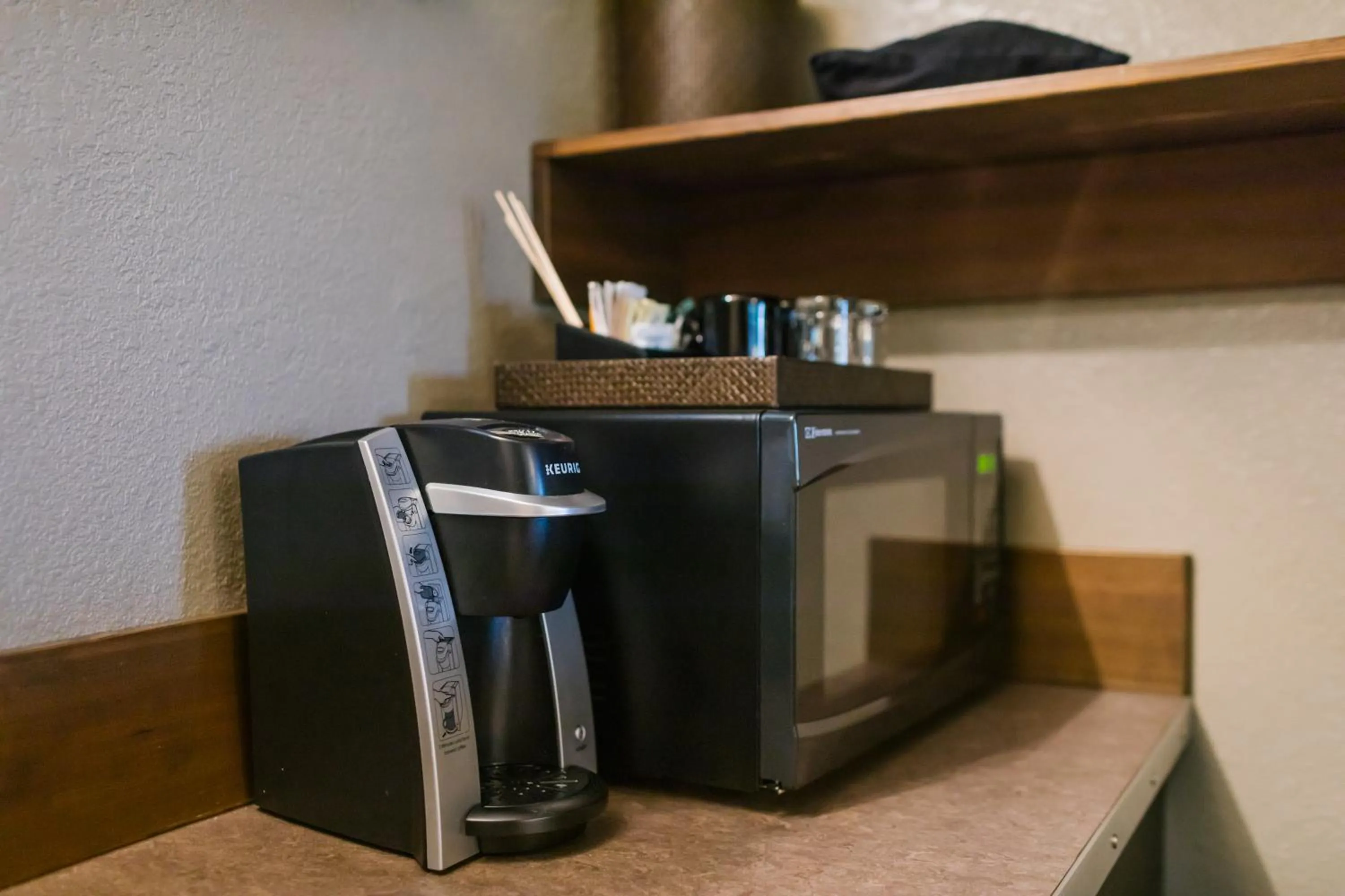 Coffee/tea facilities in Earthbox Inn & Spa