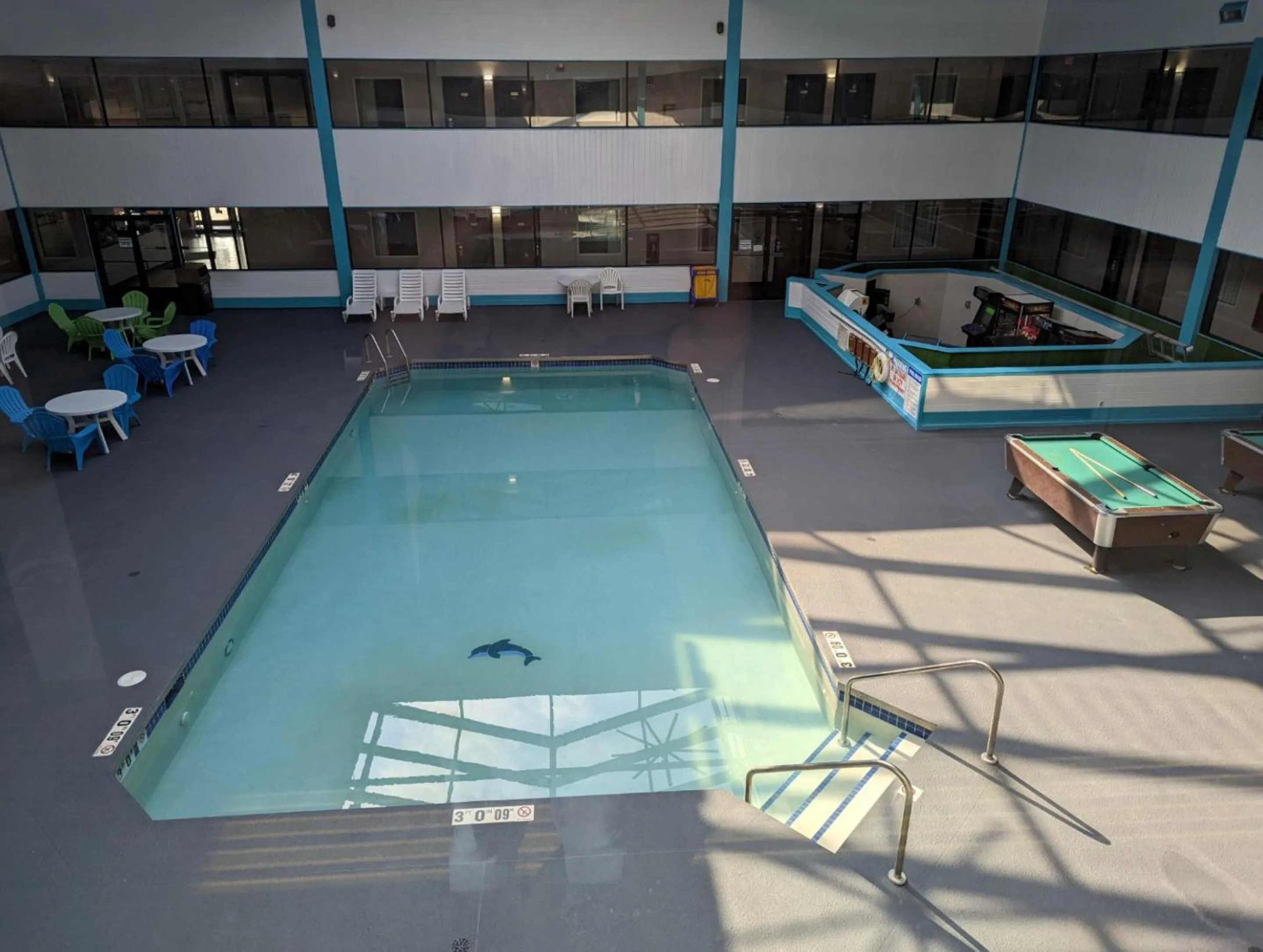 Billiard in Woodfield Inn and Suites