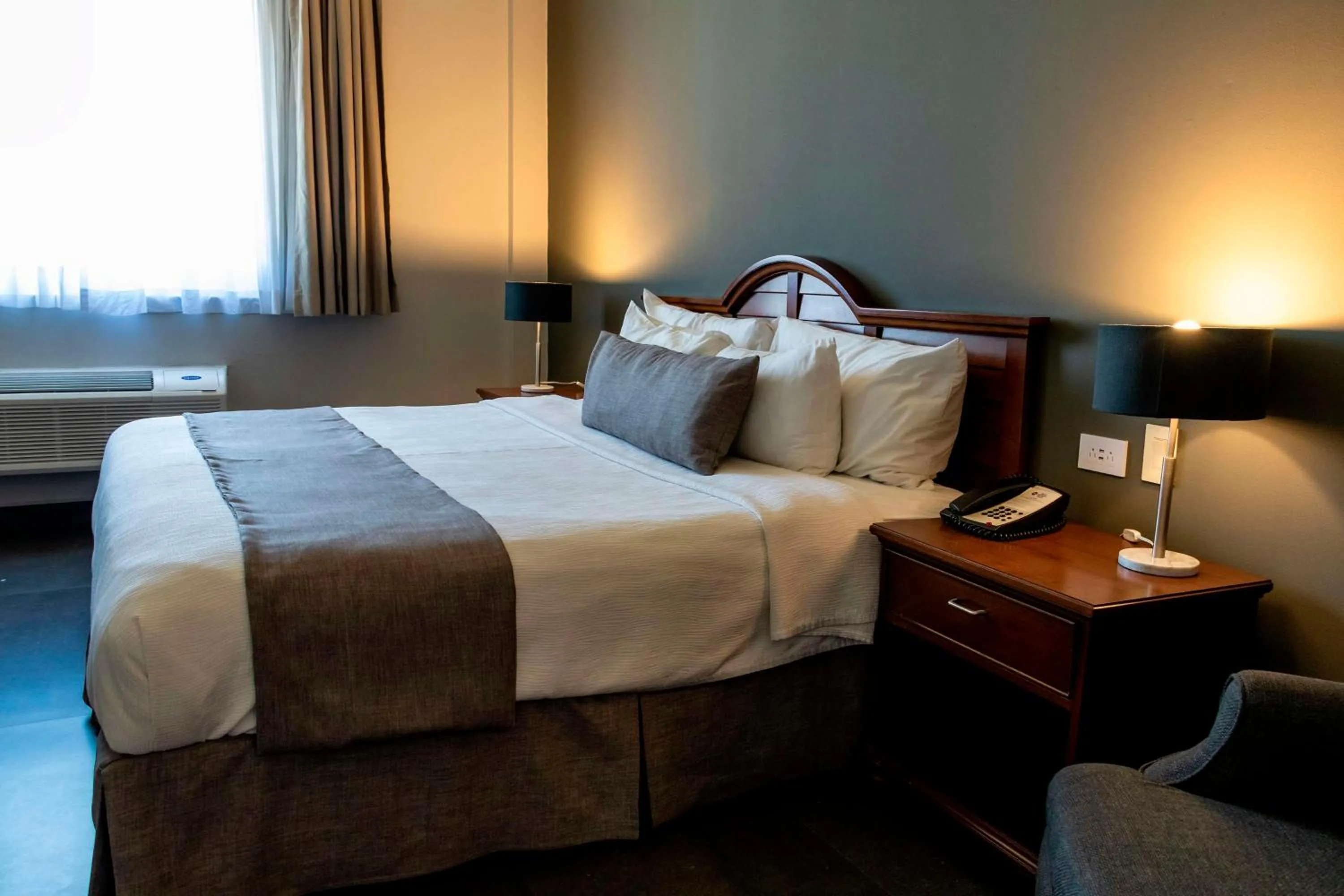 Bedroom, Bed in Best Western PLUS Los Mochis