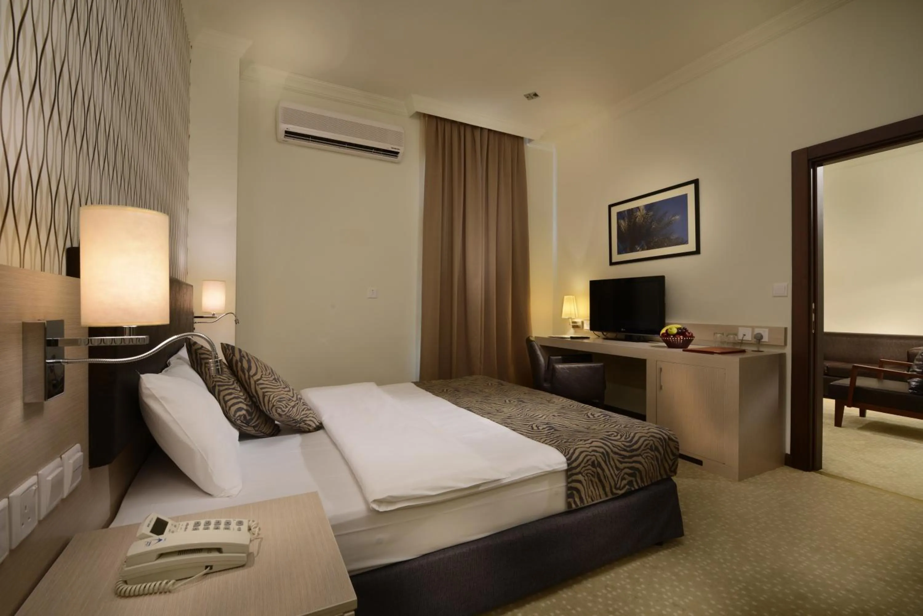 Bed in City Hotel Duqm
