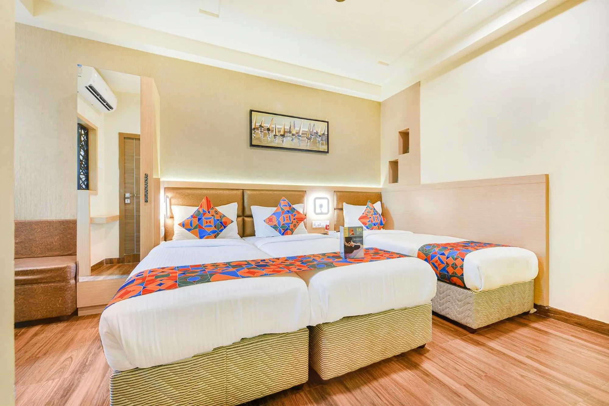 TV and multimedia, Bed in Nestlay Rooms Vanagaram