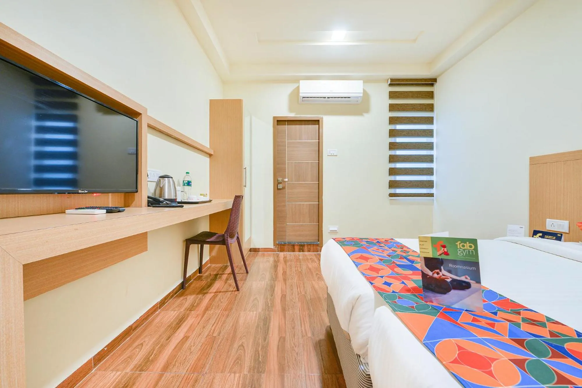 TV and multimedia, Bed in Nestlay Rooms Vanagaram