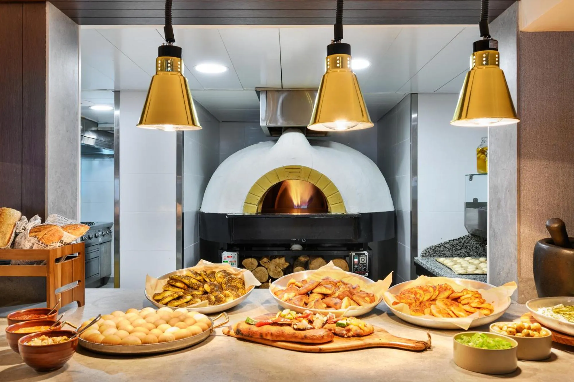 Food and drinks in Carmel Forest by Isrotel Exclusive