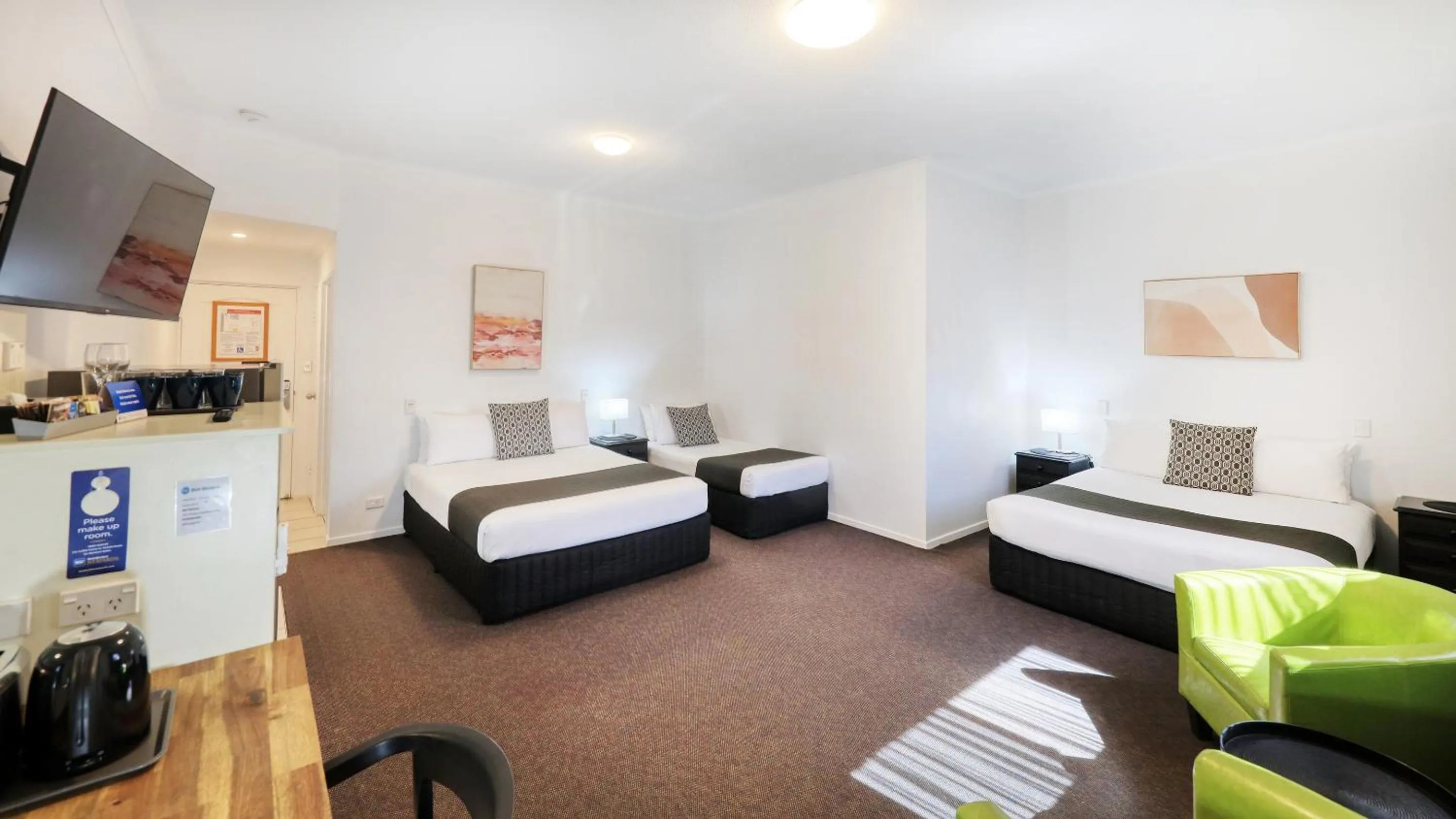 Bed in Best Western Caboolture Gateway Motel