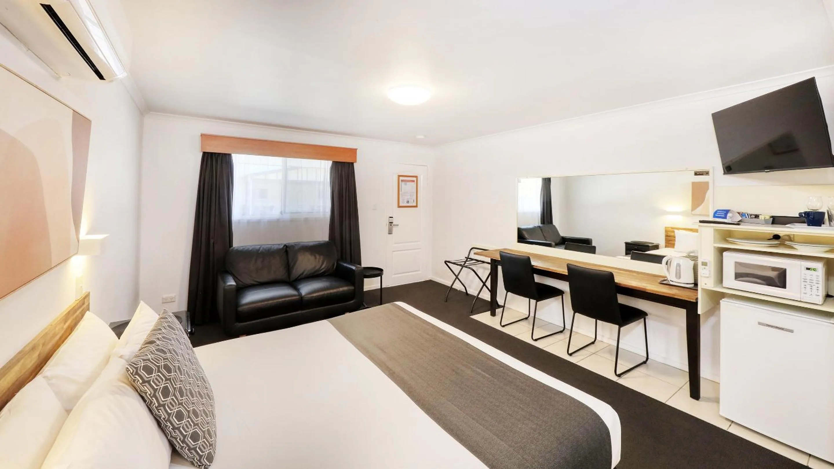 Bed in Best Western Caboolture Gateway Motel