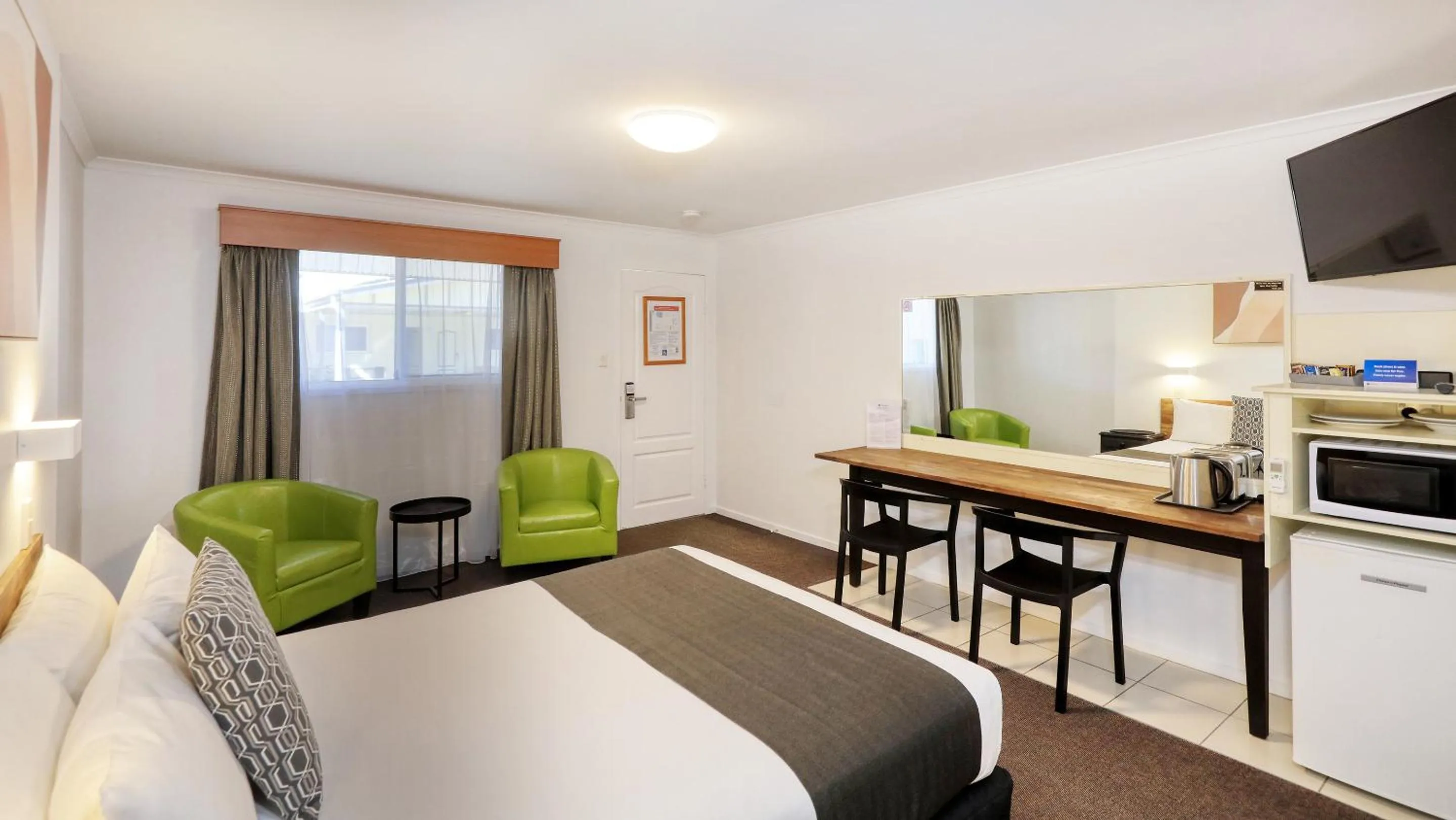 Bed in Best Western Caboolture Gateway Motel