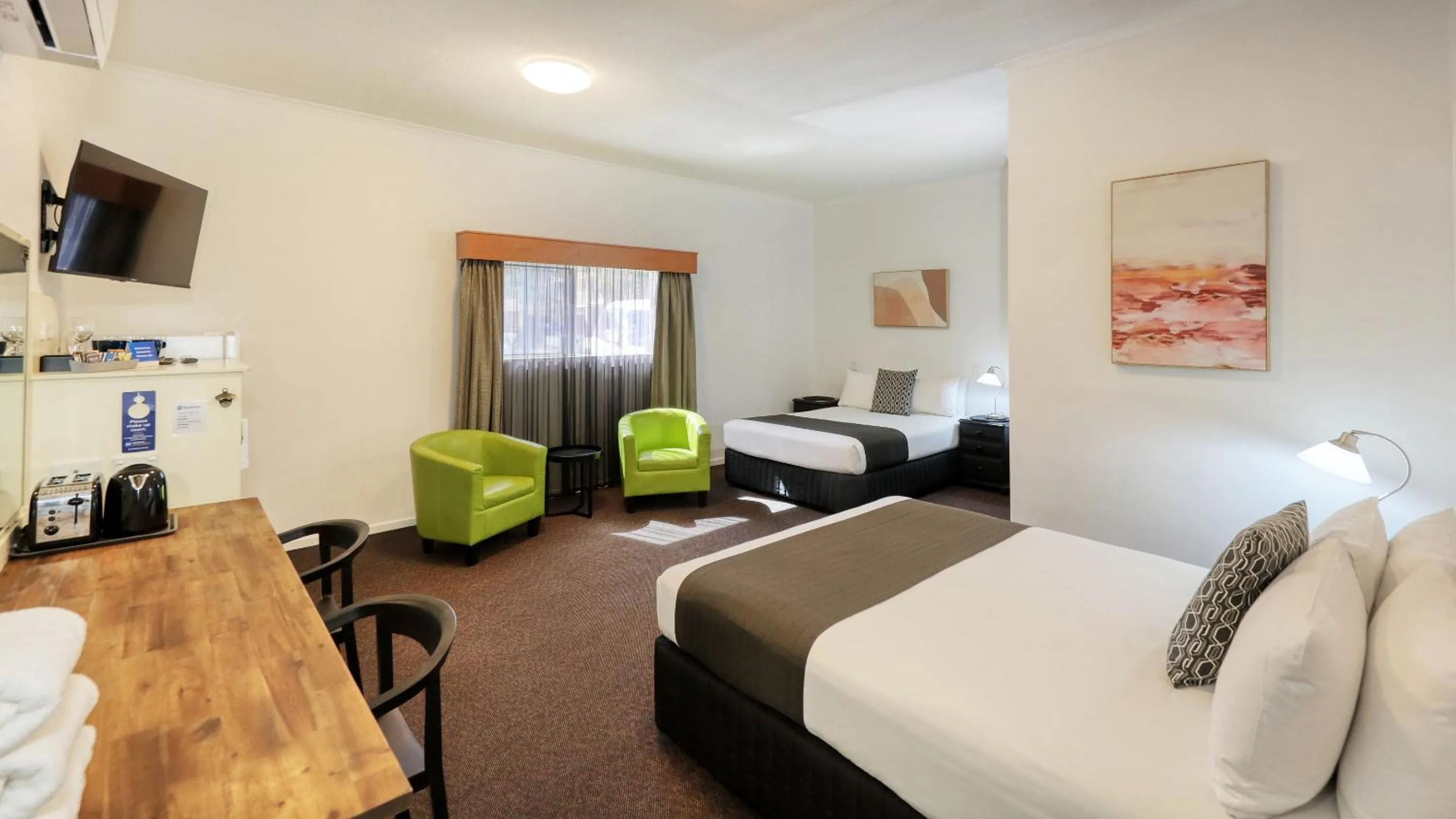 Bed in Best Western Caboolture Gateway Motel