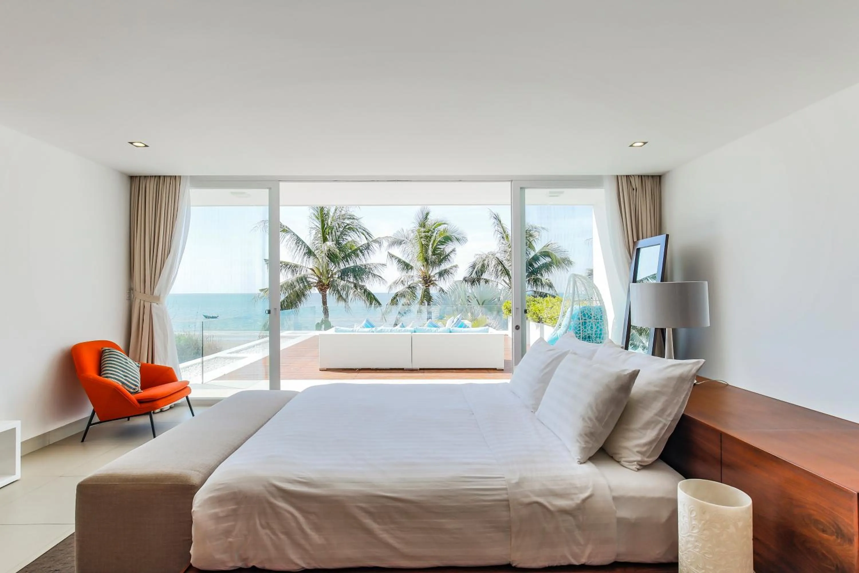 Bed in Oceanique Villas