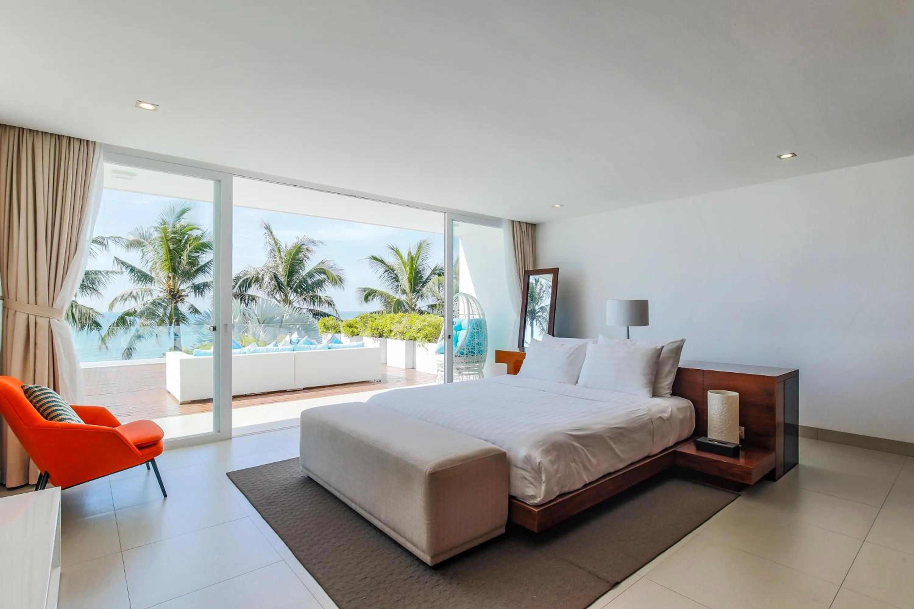 Bed in Oceanique Villas