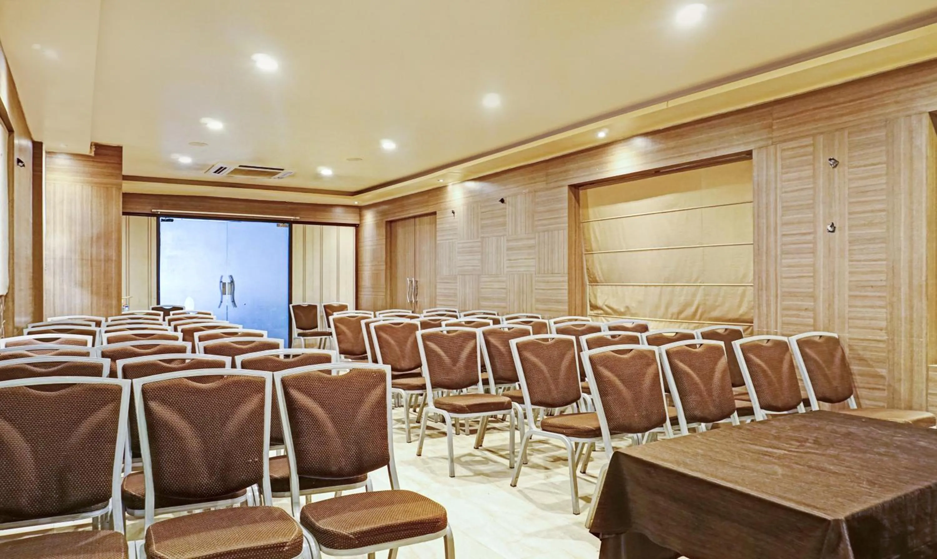 Hotel Madhav International Pune Railway Station