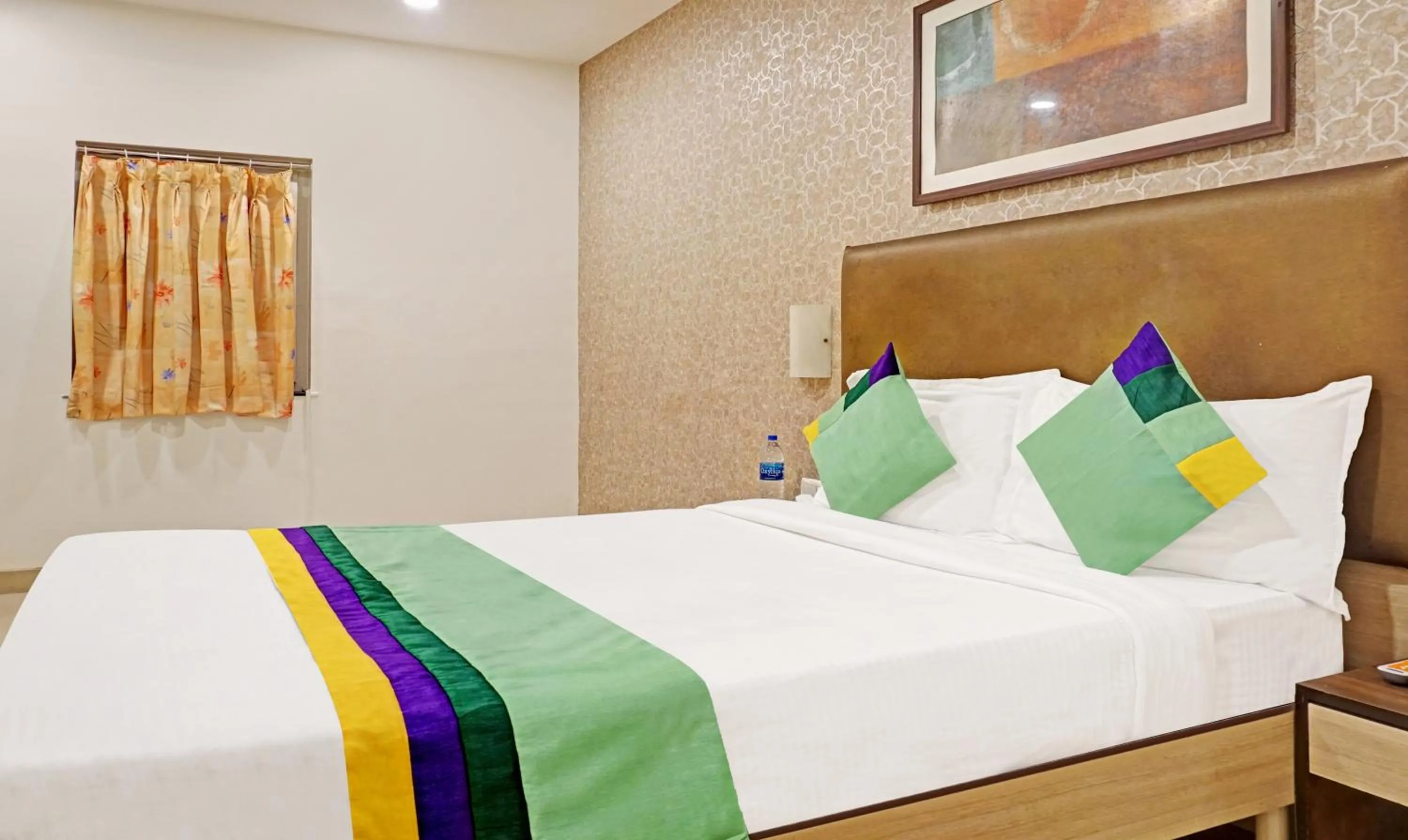 Bed in Hotel Madhav International Pune Railway Station