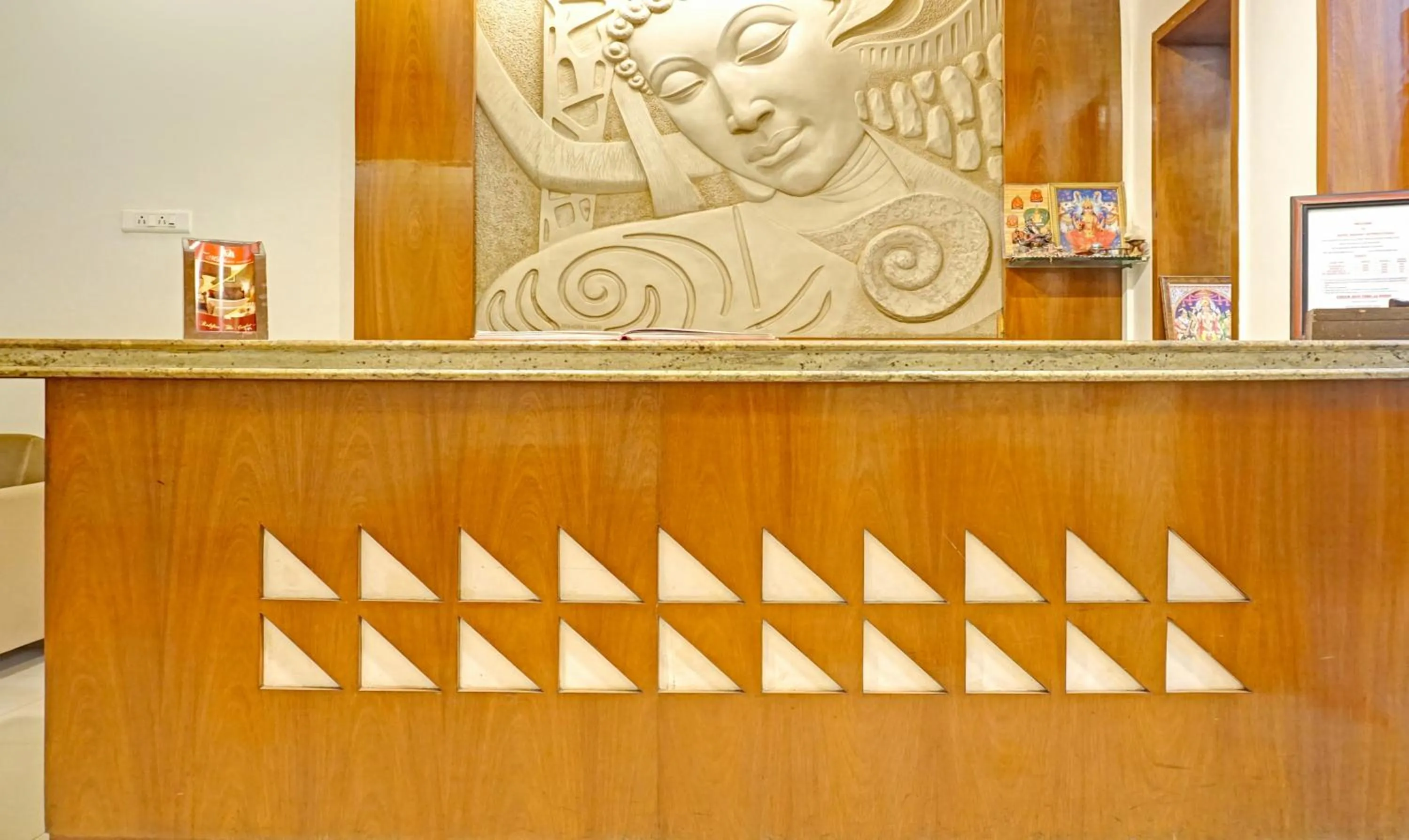 Hotel Madhav International Pune Railway Station