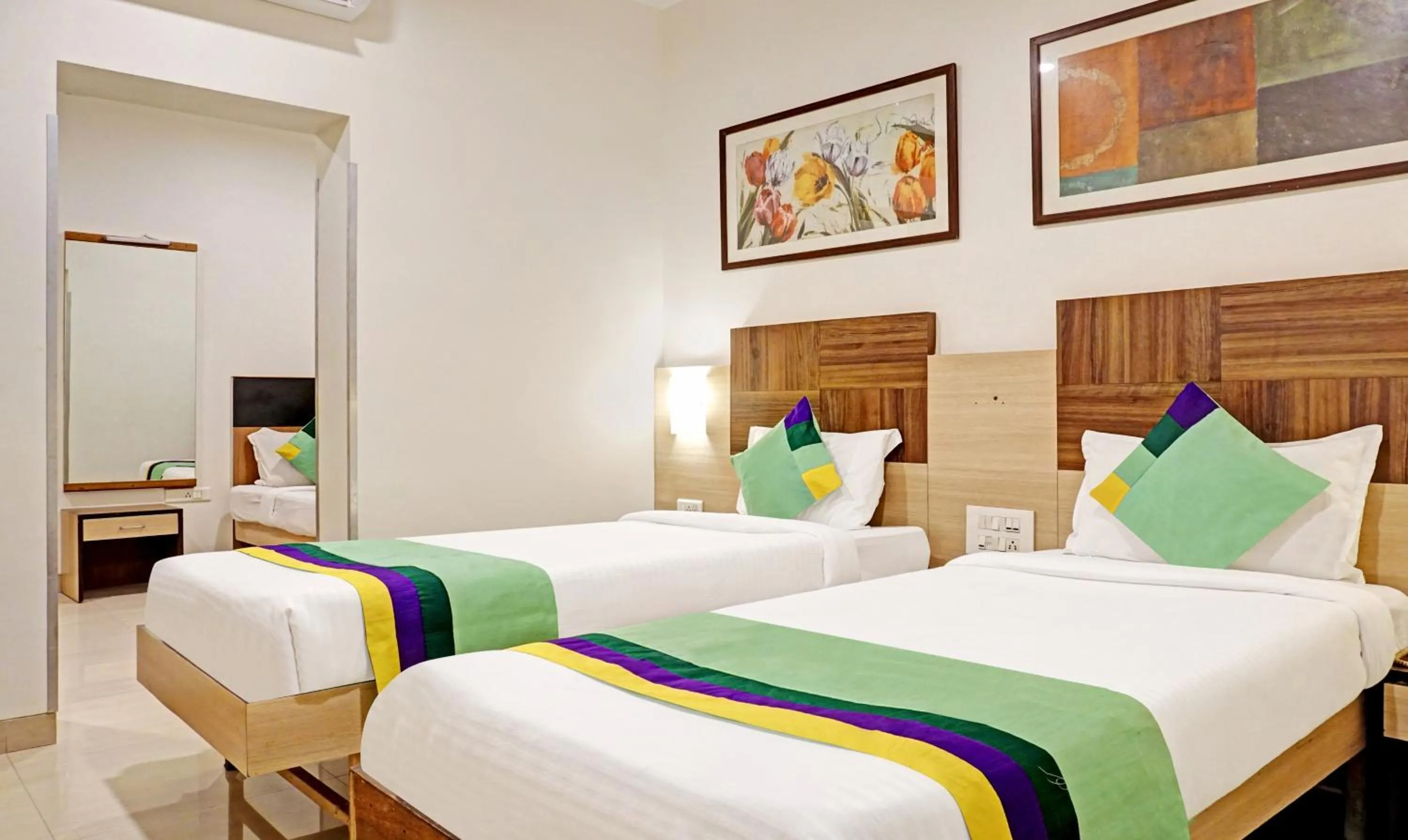 Bed in Hotel Madhav International Pune Railway Station