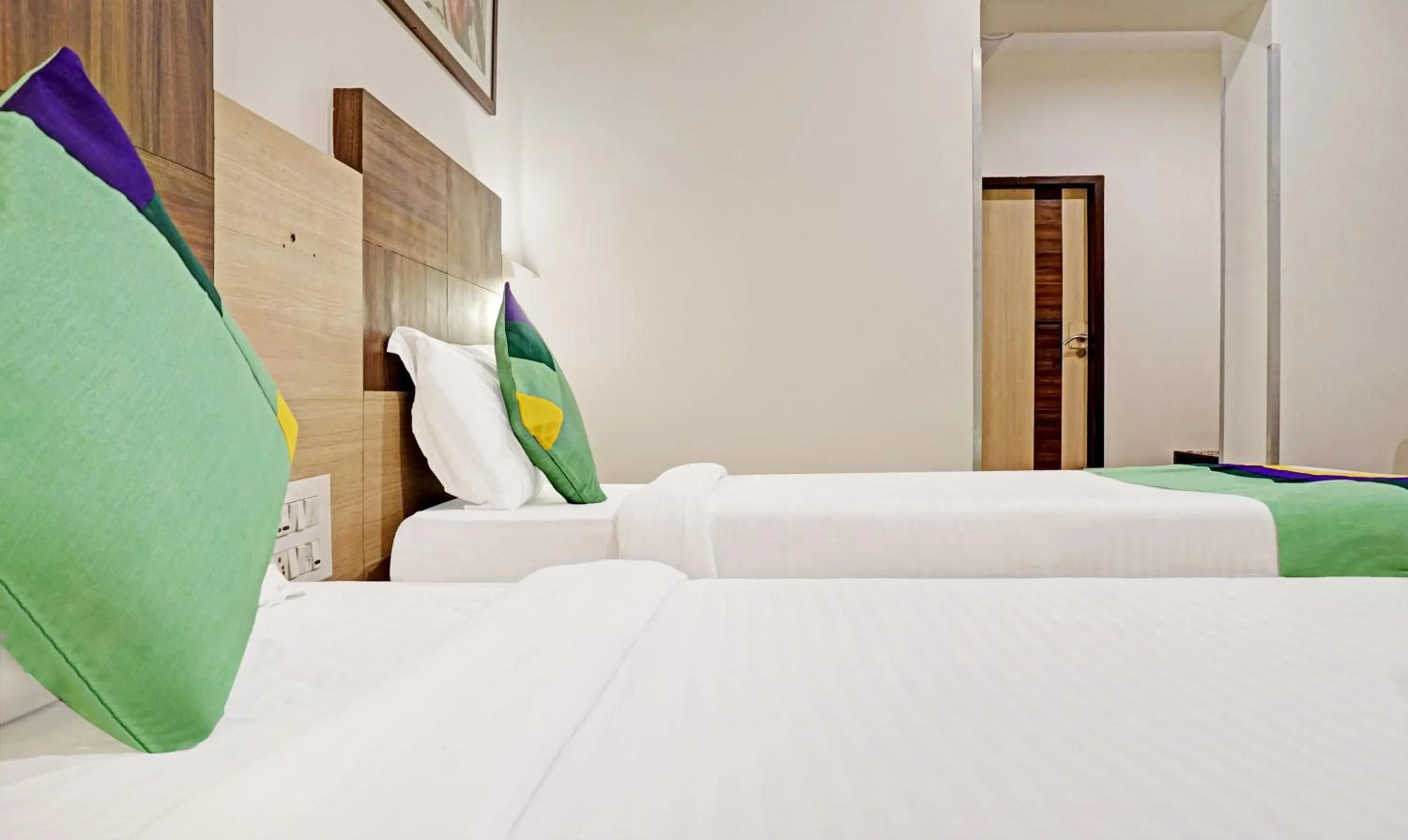 Bed in Hotel Madhav International Pune Railway Station