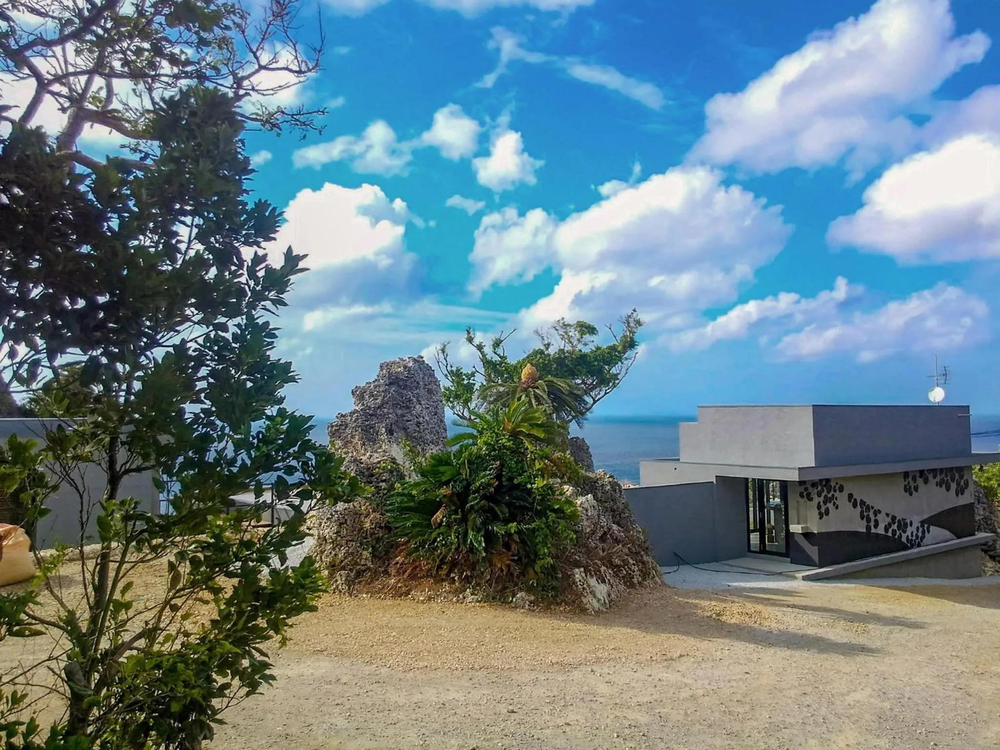 Facade/entrance in Hanalee Villa Kouri