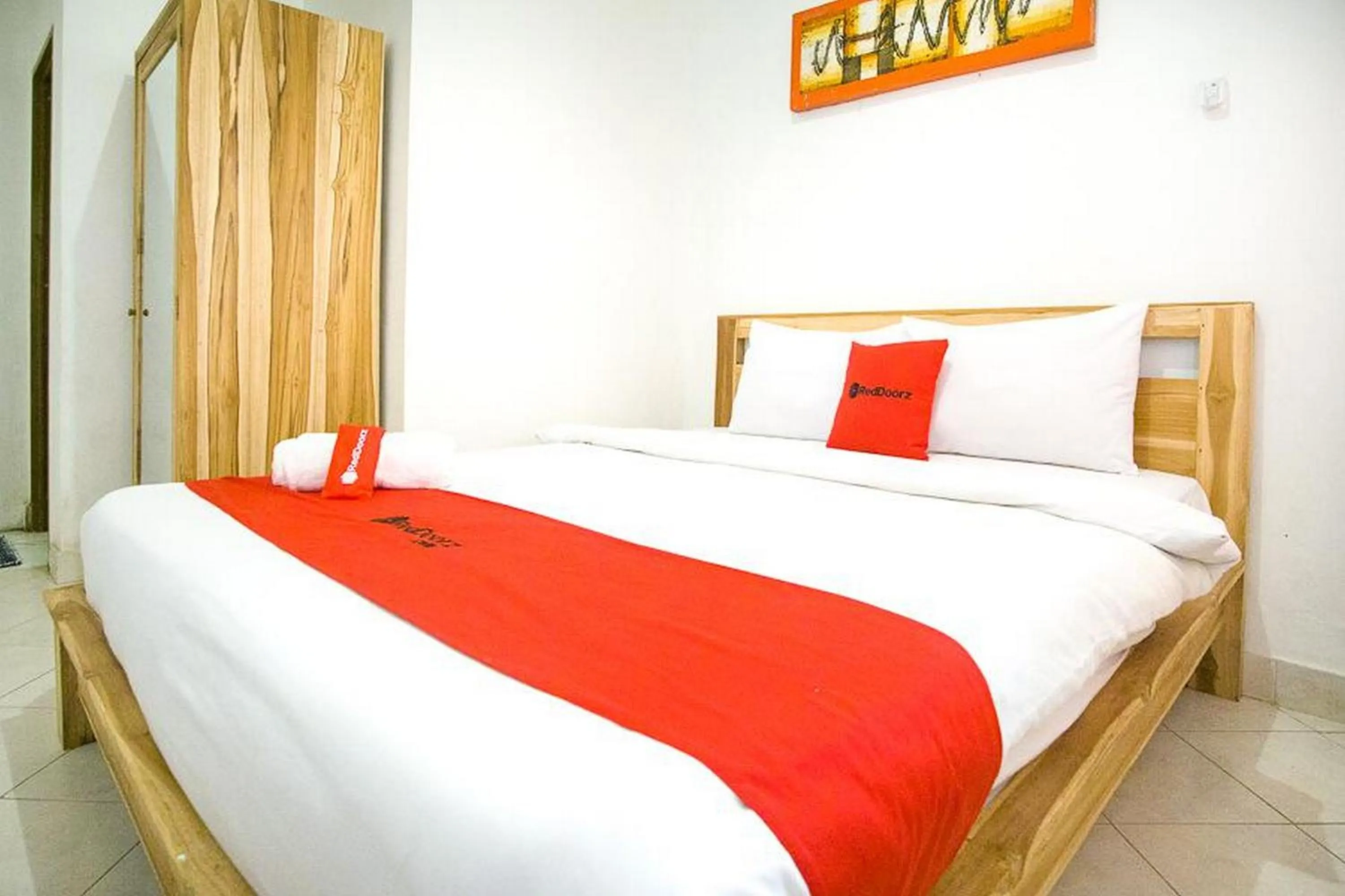 Bedroom, Bed in RedDoorz @ Jalan Gatot Subroto Denpasar